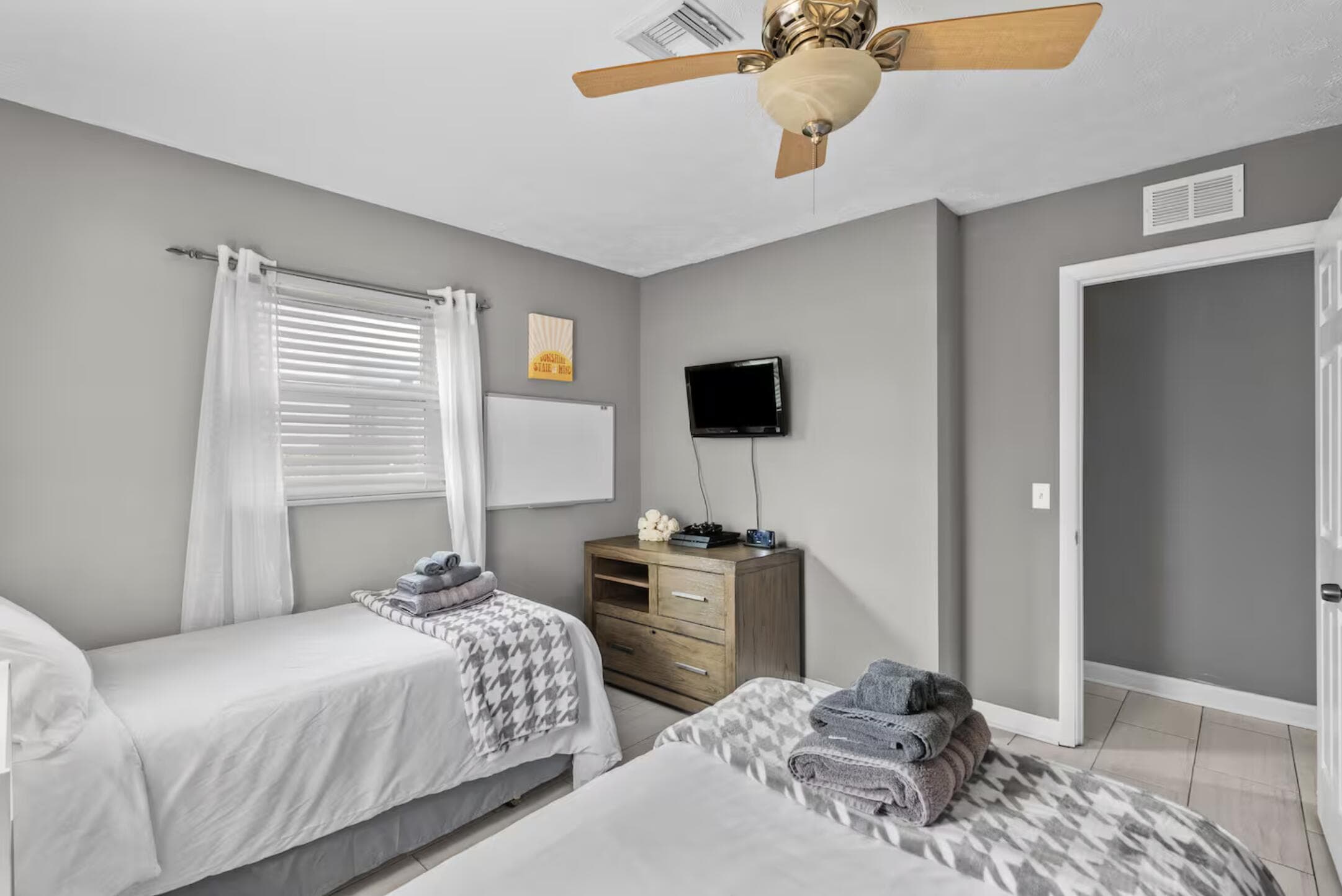 730 SE White Avenue, Port St. Lucie, FL 34983 7