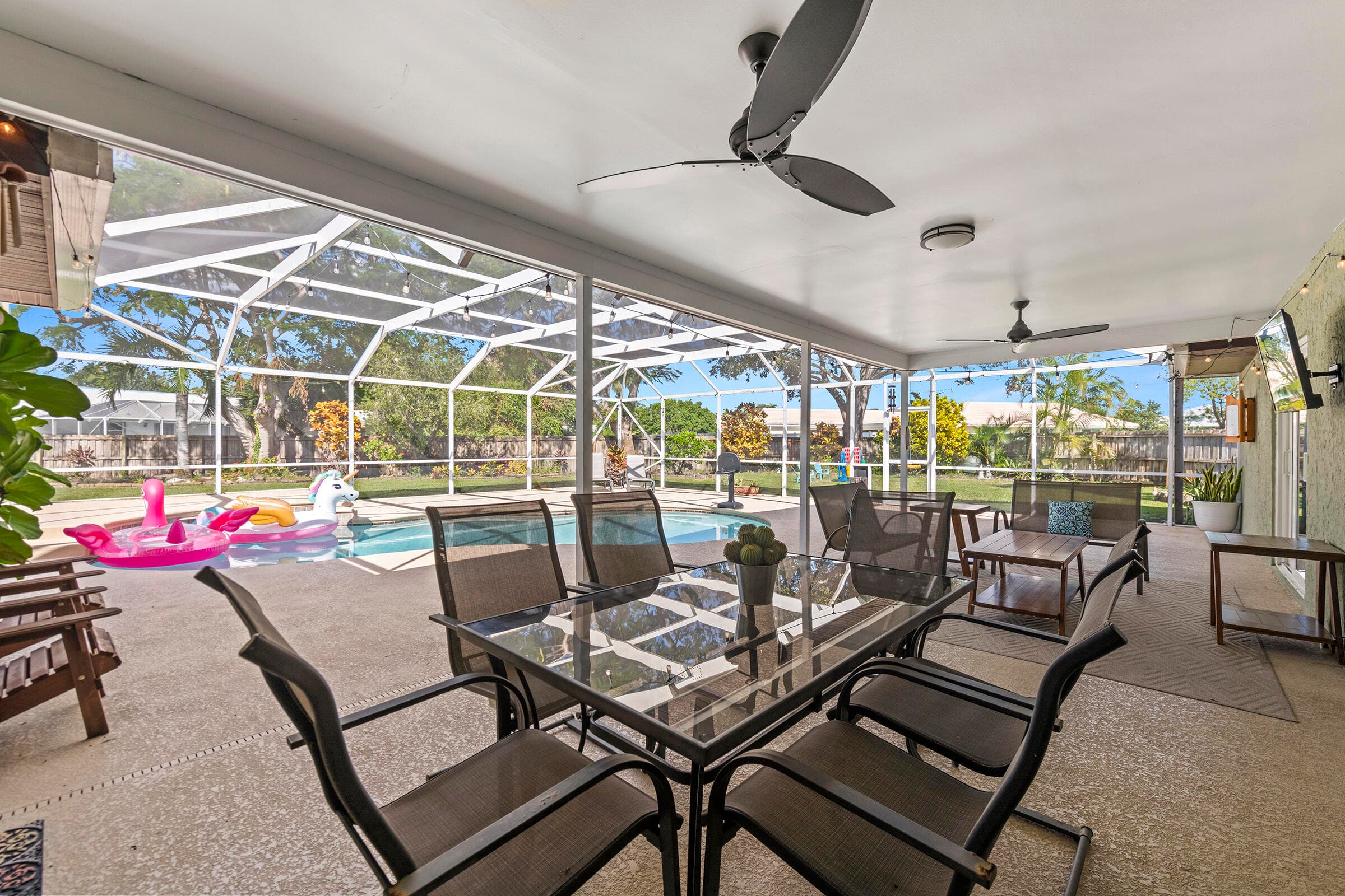 762 SE River Lane, Port St. Lucie, FL 34983 11