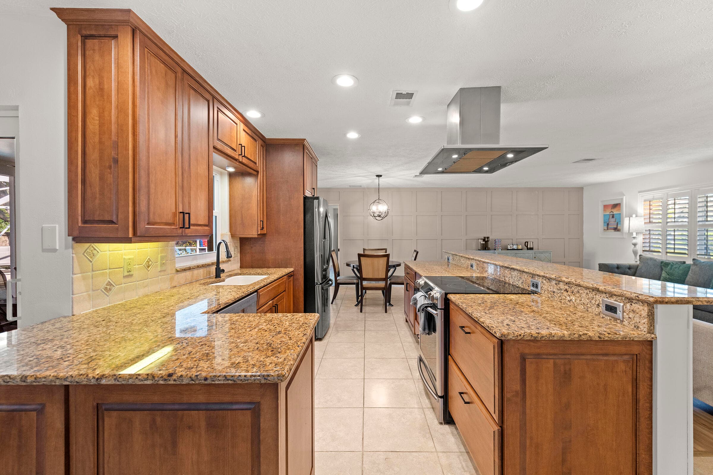 762 SE River Lane, Port St. Lucie, FL 34983 29