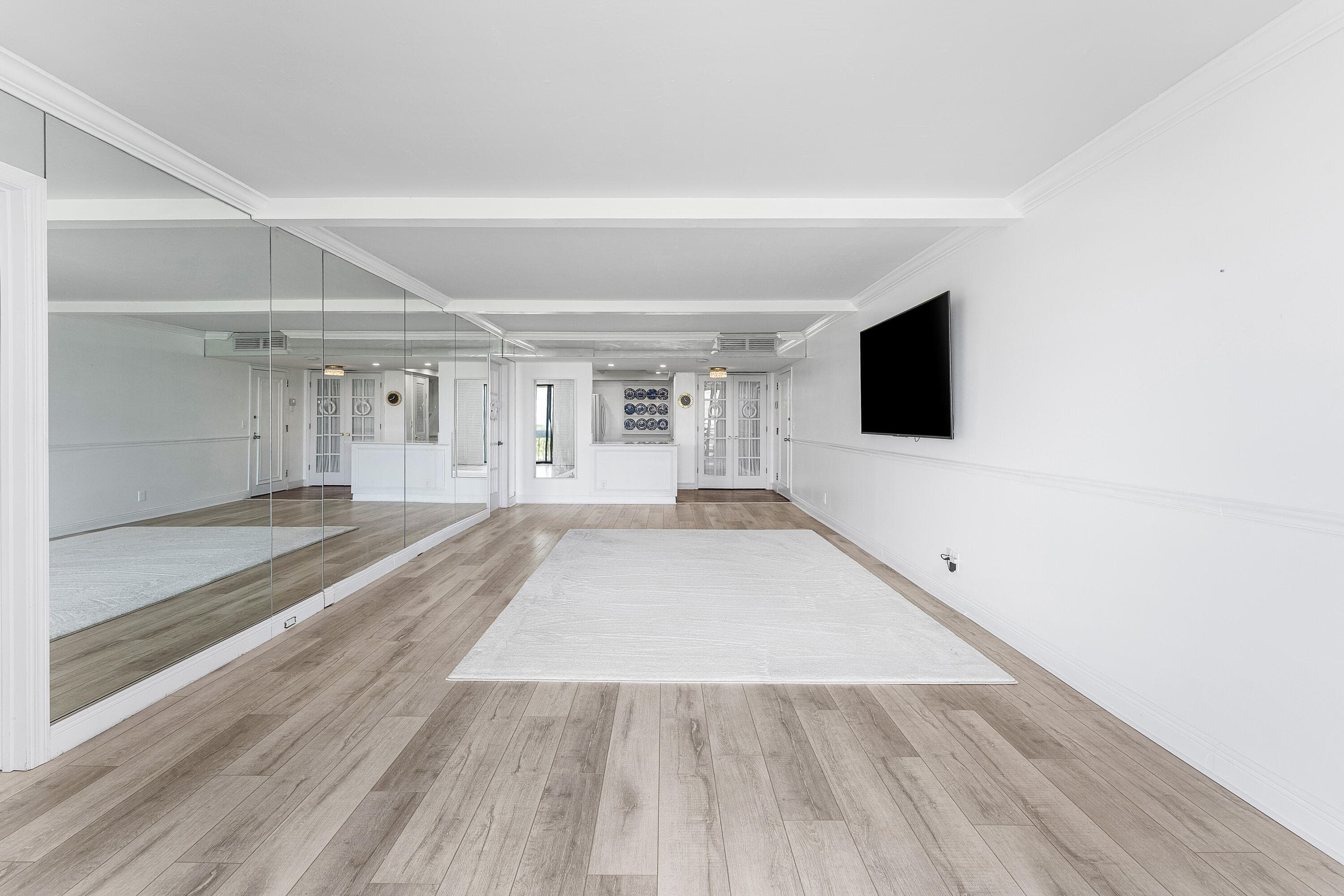 2400 Presidential Way 503, West Palm Beach, FL 33401 3