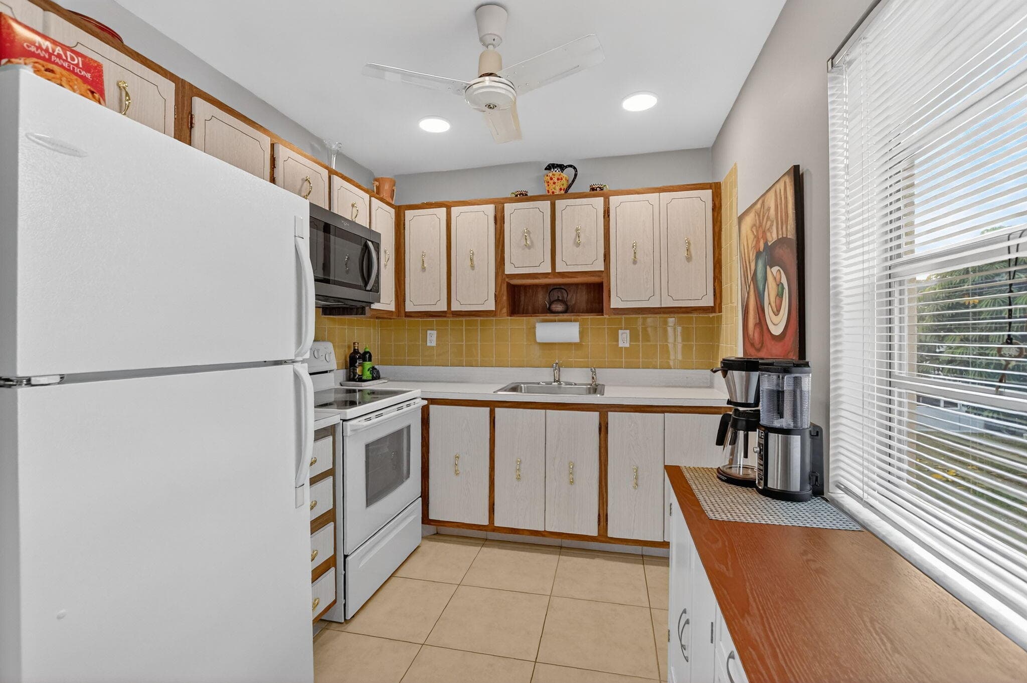 74 Burgundy B, Delray Beach, FL 33484 10