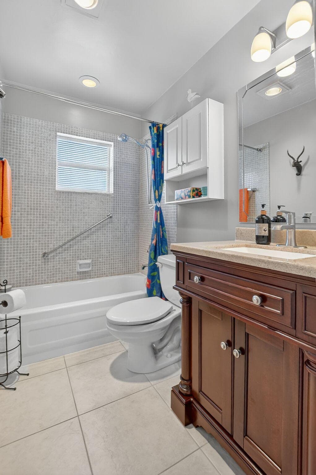 74 Burgundy B, Delray Beach, FL 33484 23