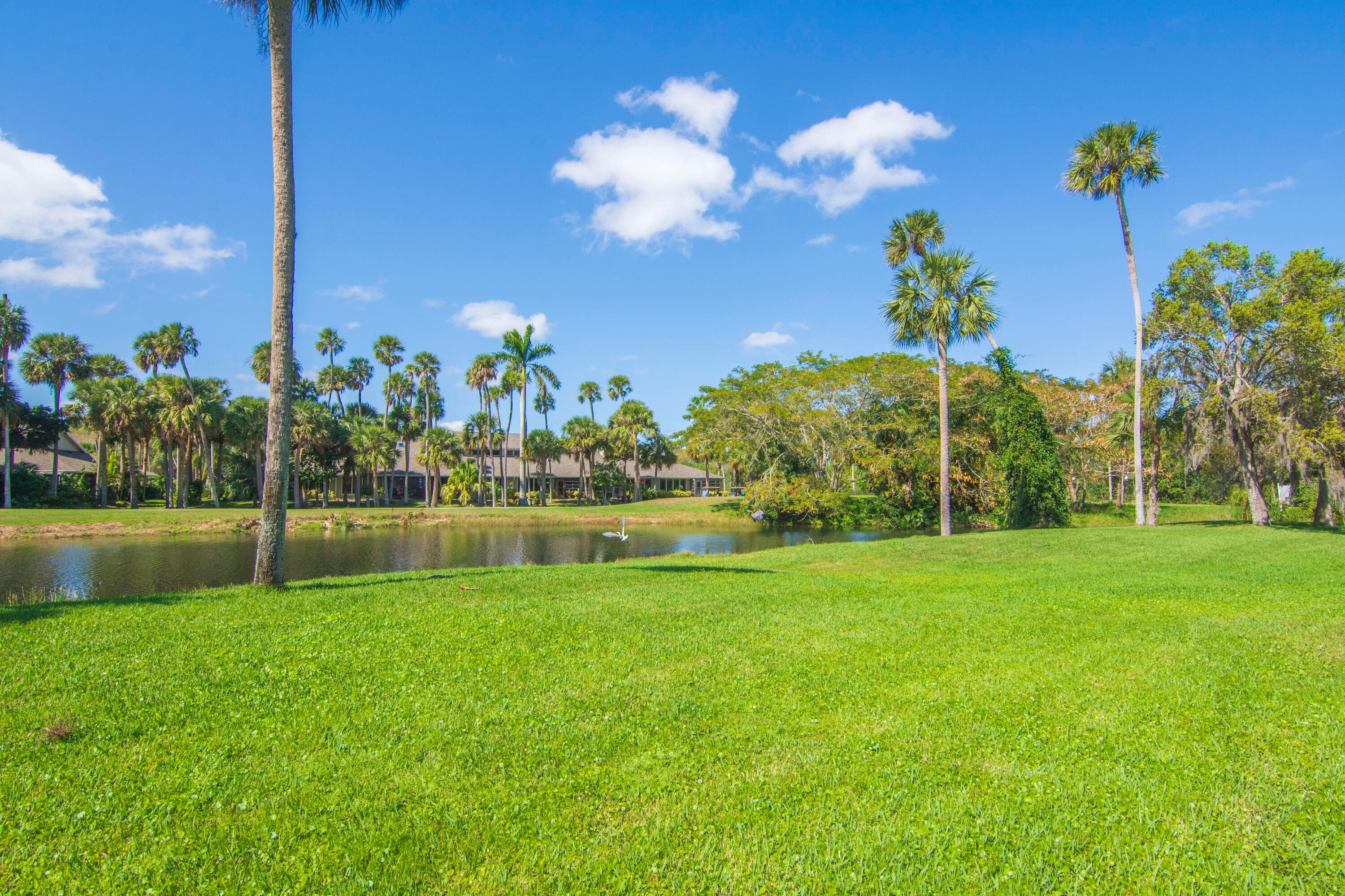 68 Royal Oak Court 202, Vero Beach, FL 32962 34