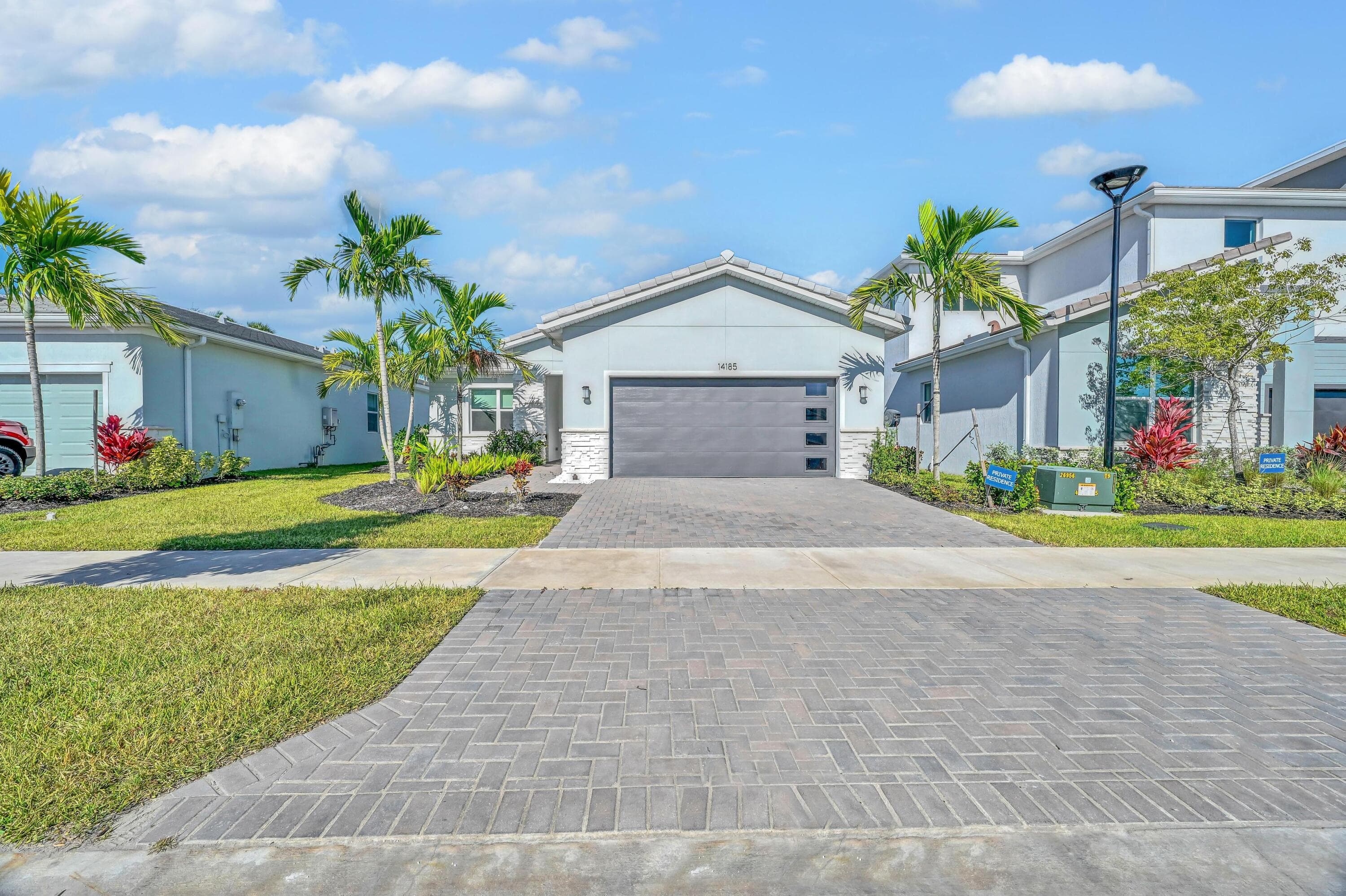 14185 SW Daphne Street, Port St. Lucie, FL 34987