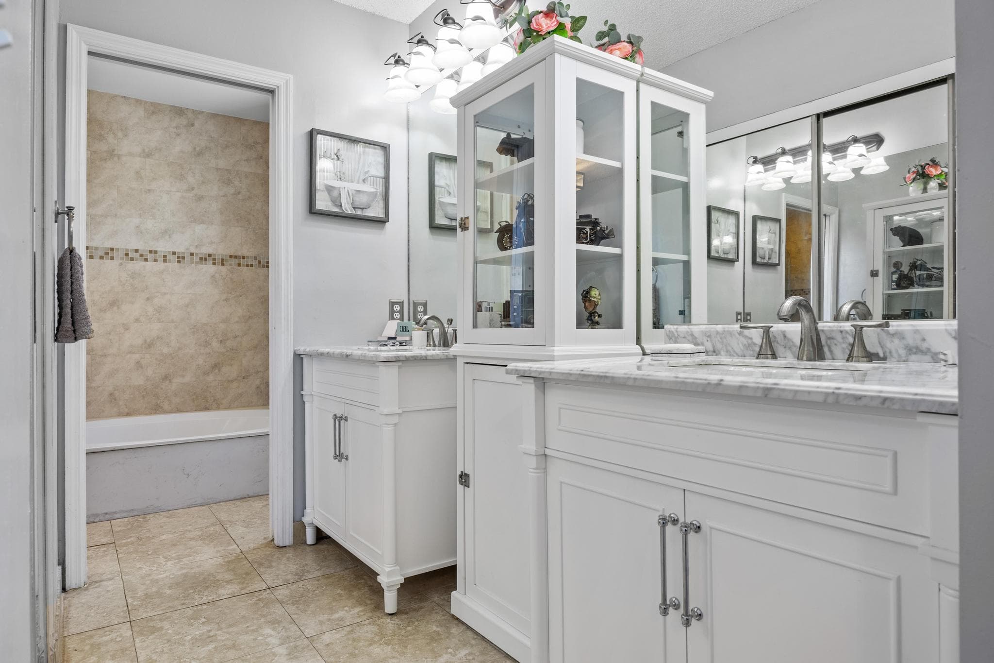 940 SW 96th Avenue, Pembroke Pines, FL 33025 23