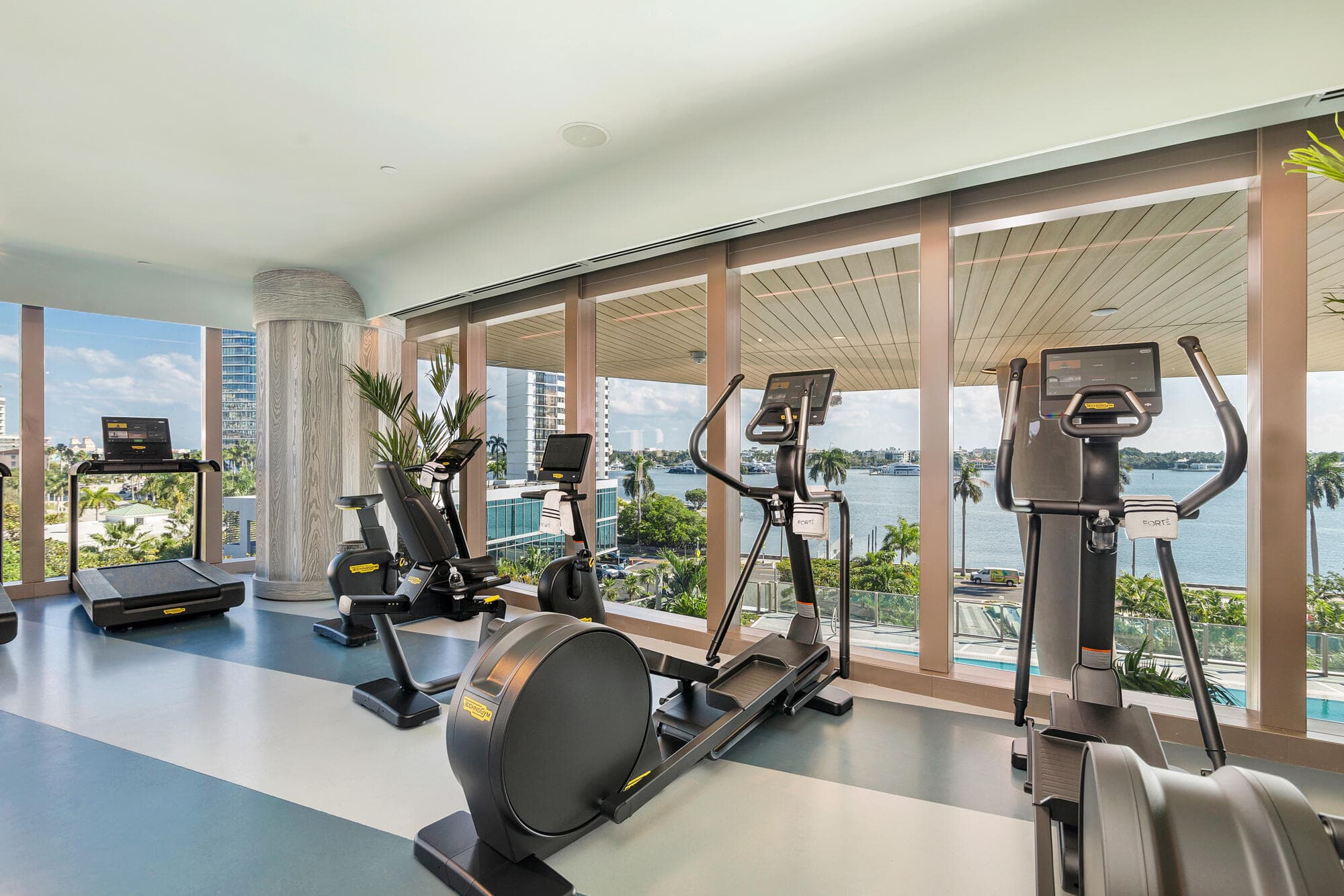 1333 S Flagler Drive 2202, West Palm Beach, FL 33401 27