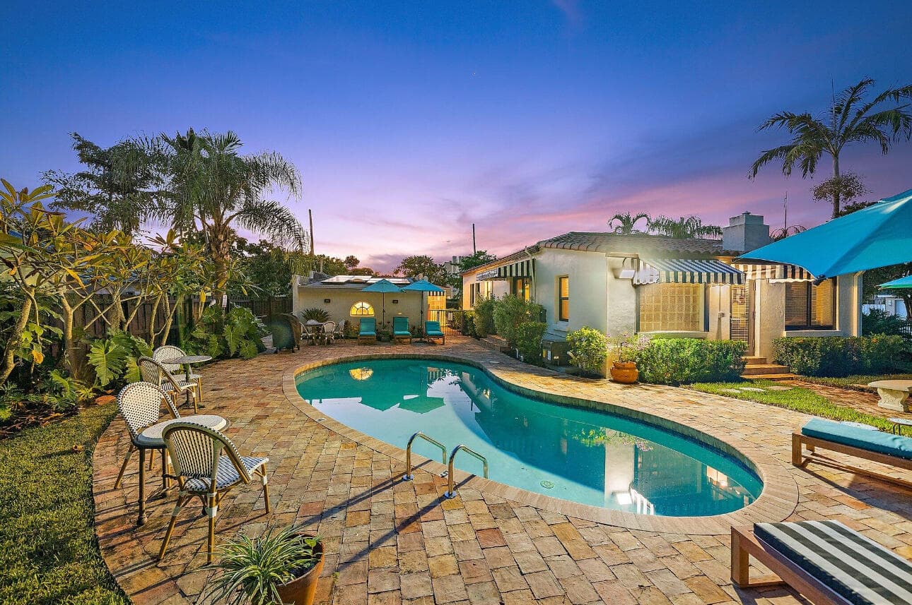 400 33rd Street, West Palm Beach, FL 33407 5