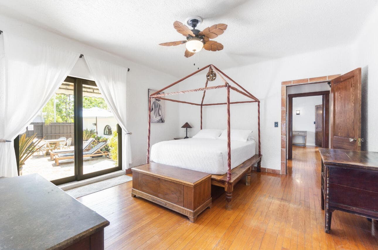 400 33rd Street, West Palm Beach, FL 33407 25