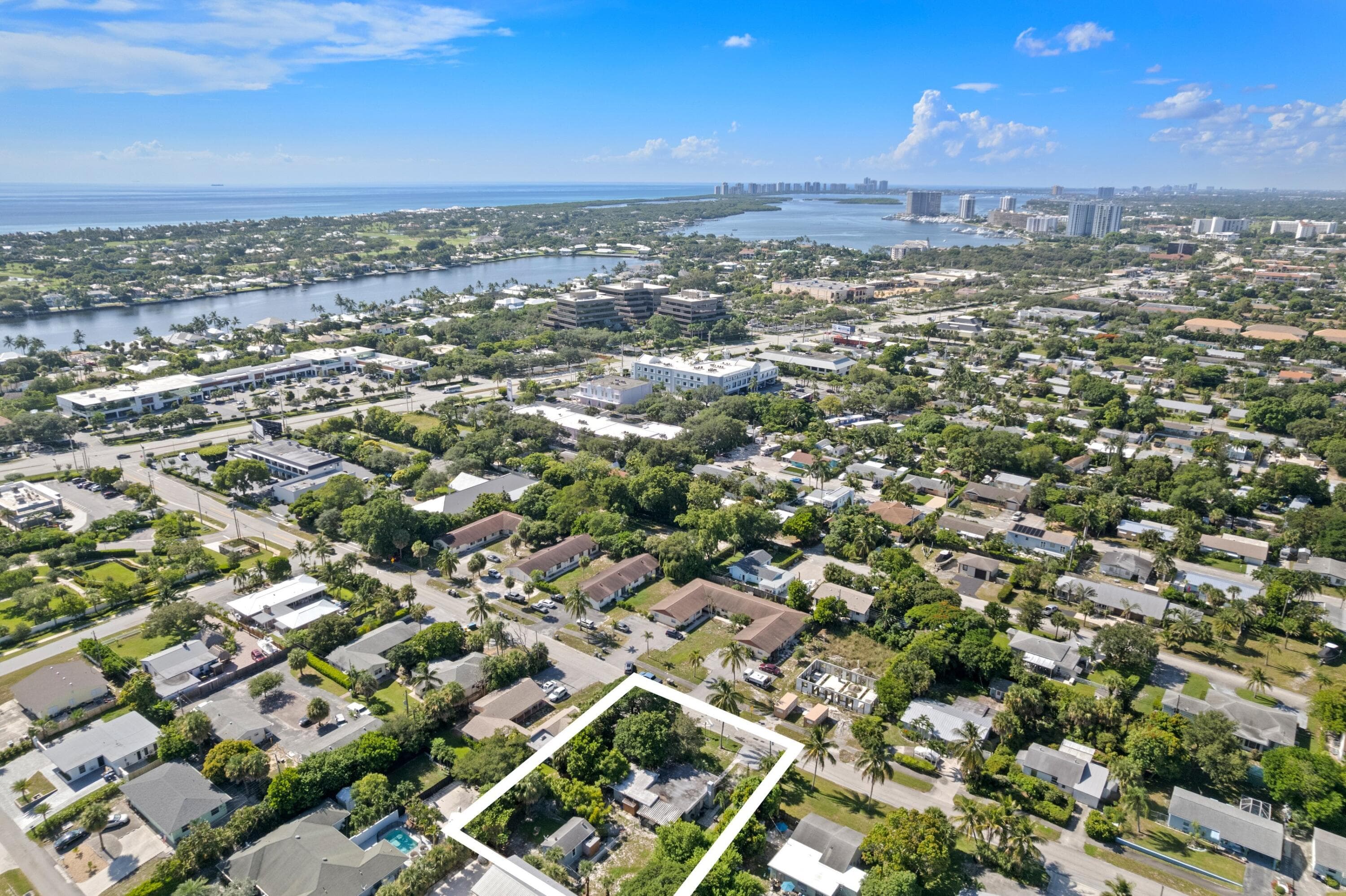1831 Juno Road, North Palm Beach, FL 33408 5
