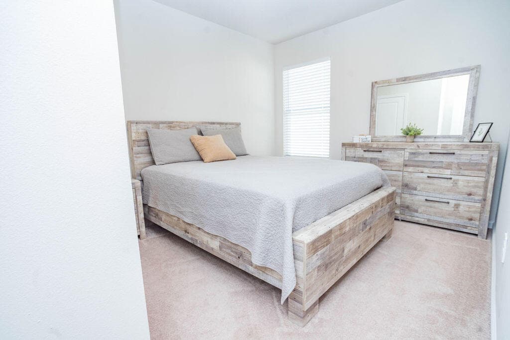 4198 Keeson Circle, Vero Beach, FL 32967 33