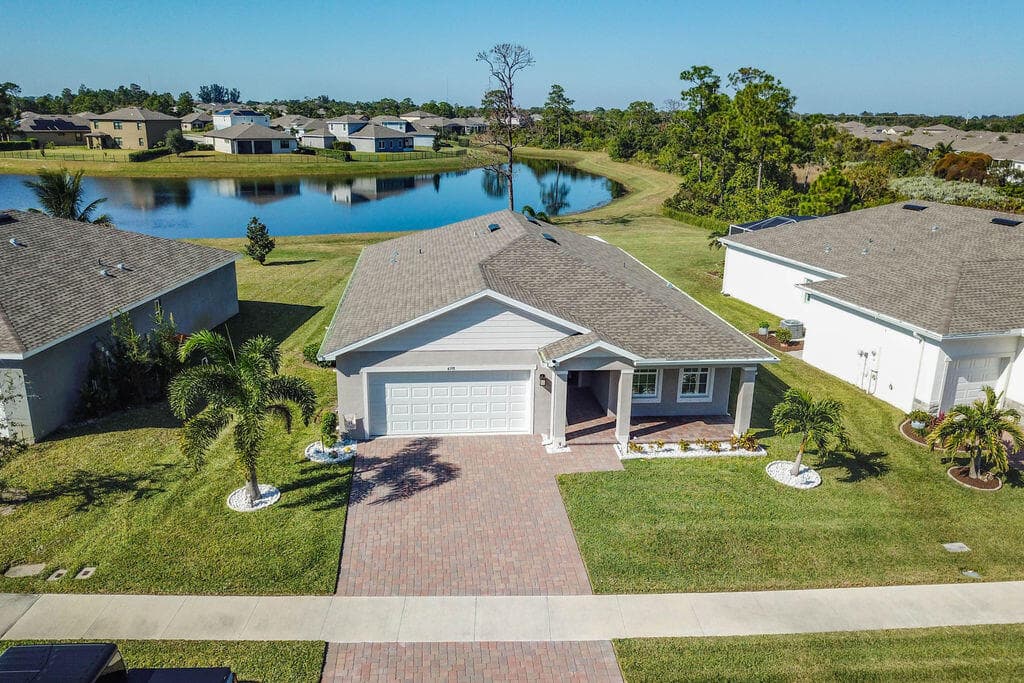 4198 Keeson Circle, Vero Beach, FL 32967 3