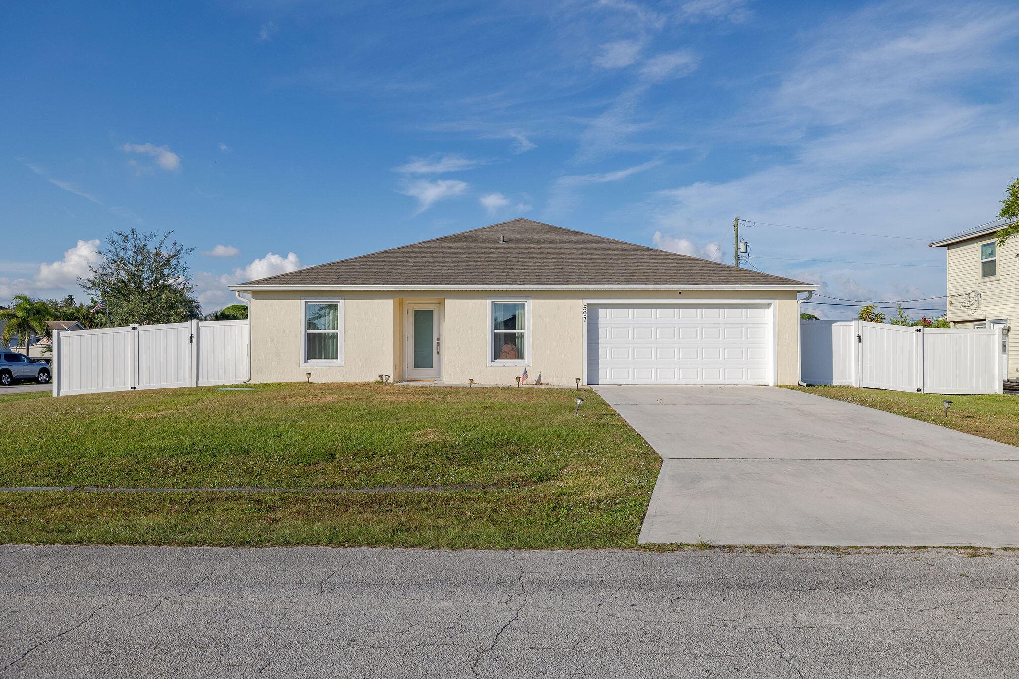 597 NW Kilpatrick Avenue, Port St. Lucie, FL 34983 35