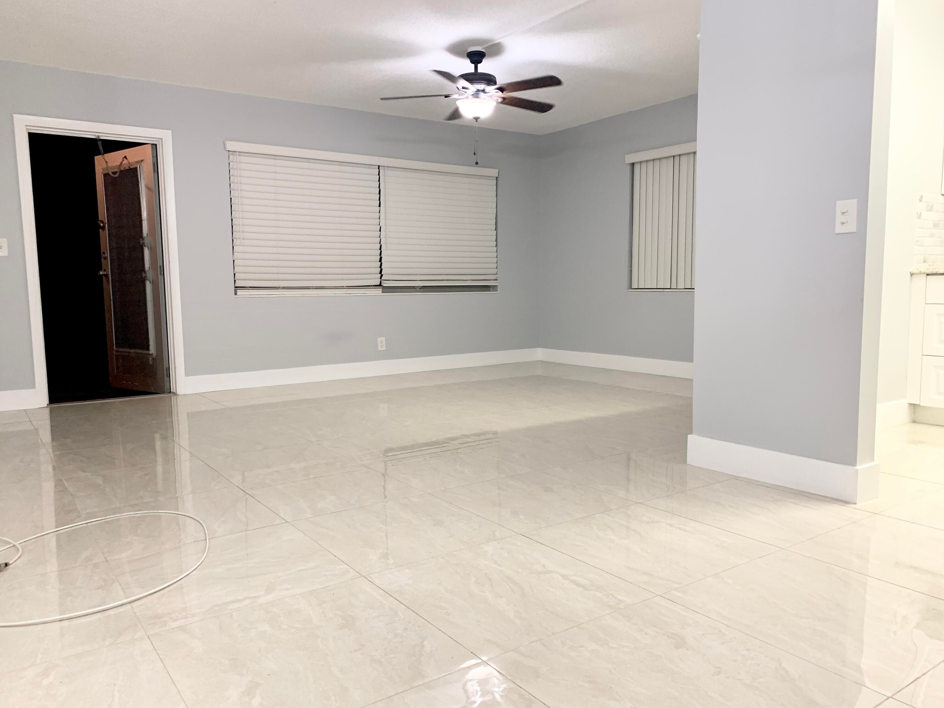 200 Sheffield I, West Palm Beach, FL 33417 3