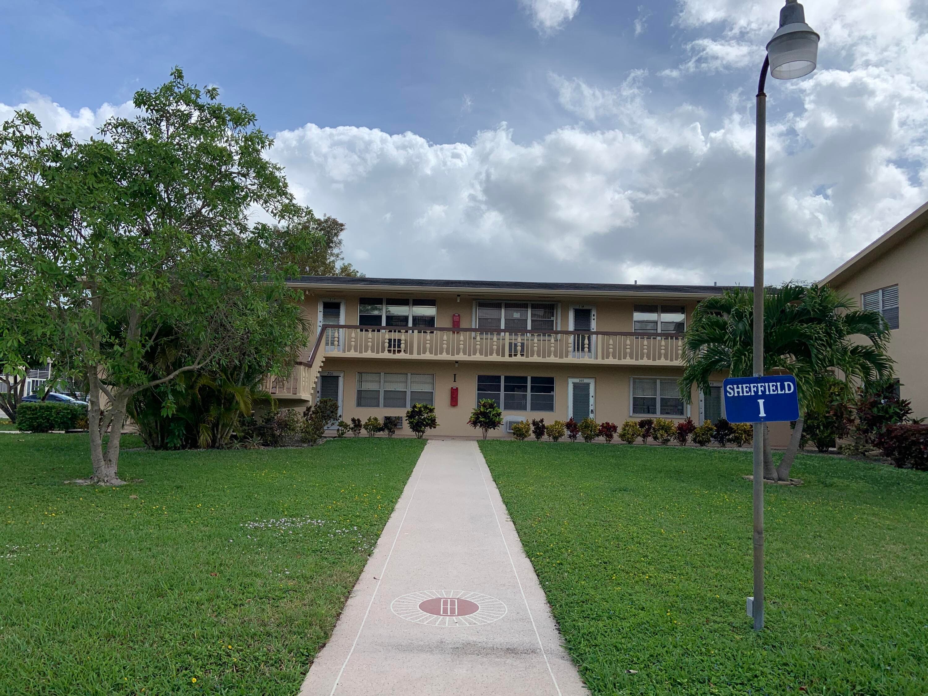 200 Sheffield I, West Palm Beach, FL 33417 41