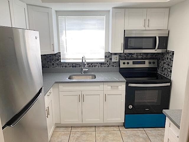 2667 Emory Dr Drive W H, West Palm Beach, FL 33415 2