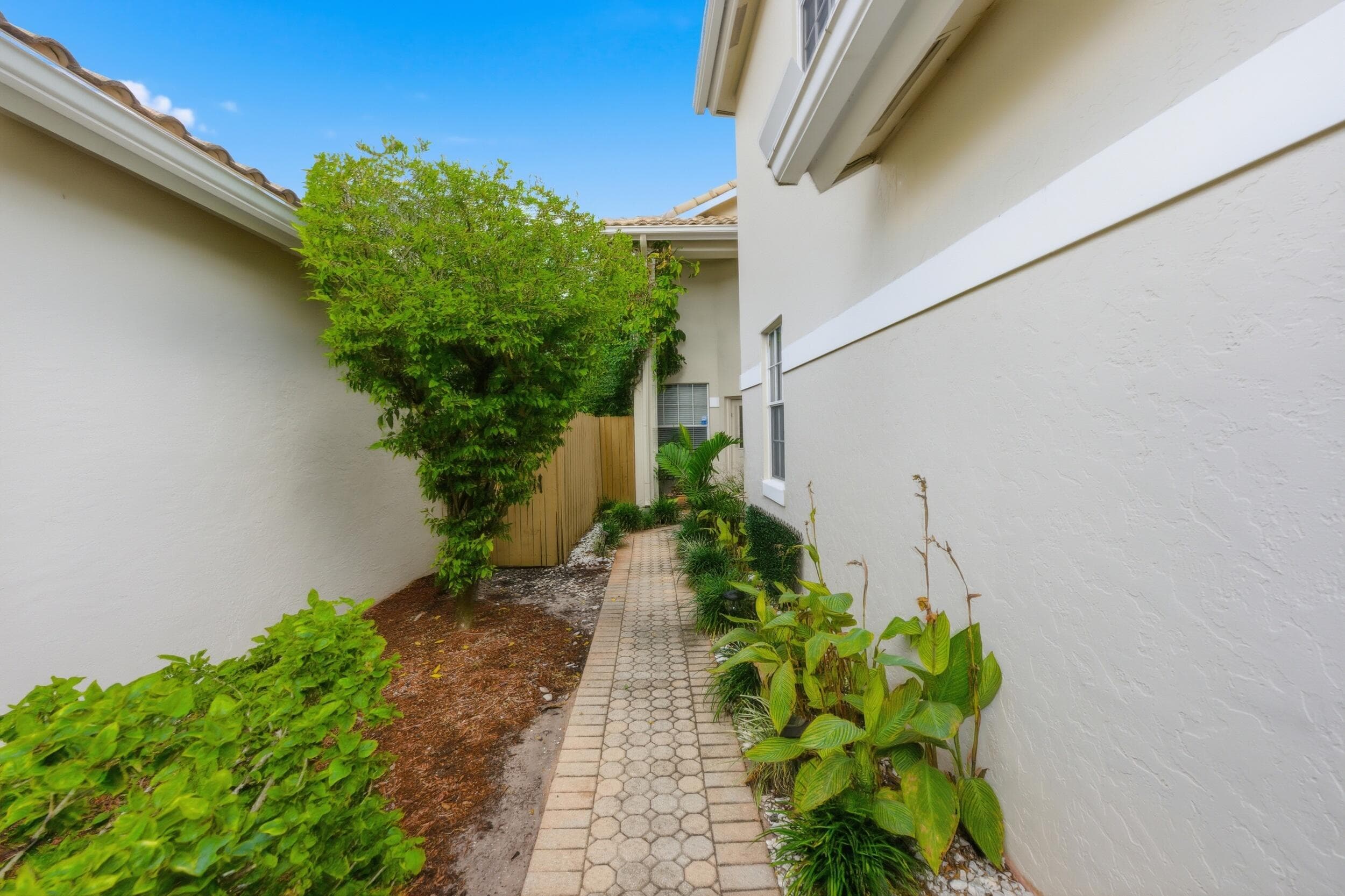 2495 NW 66th Drive, Boca Raton, FL 33496 28