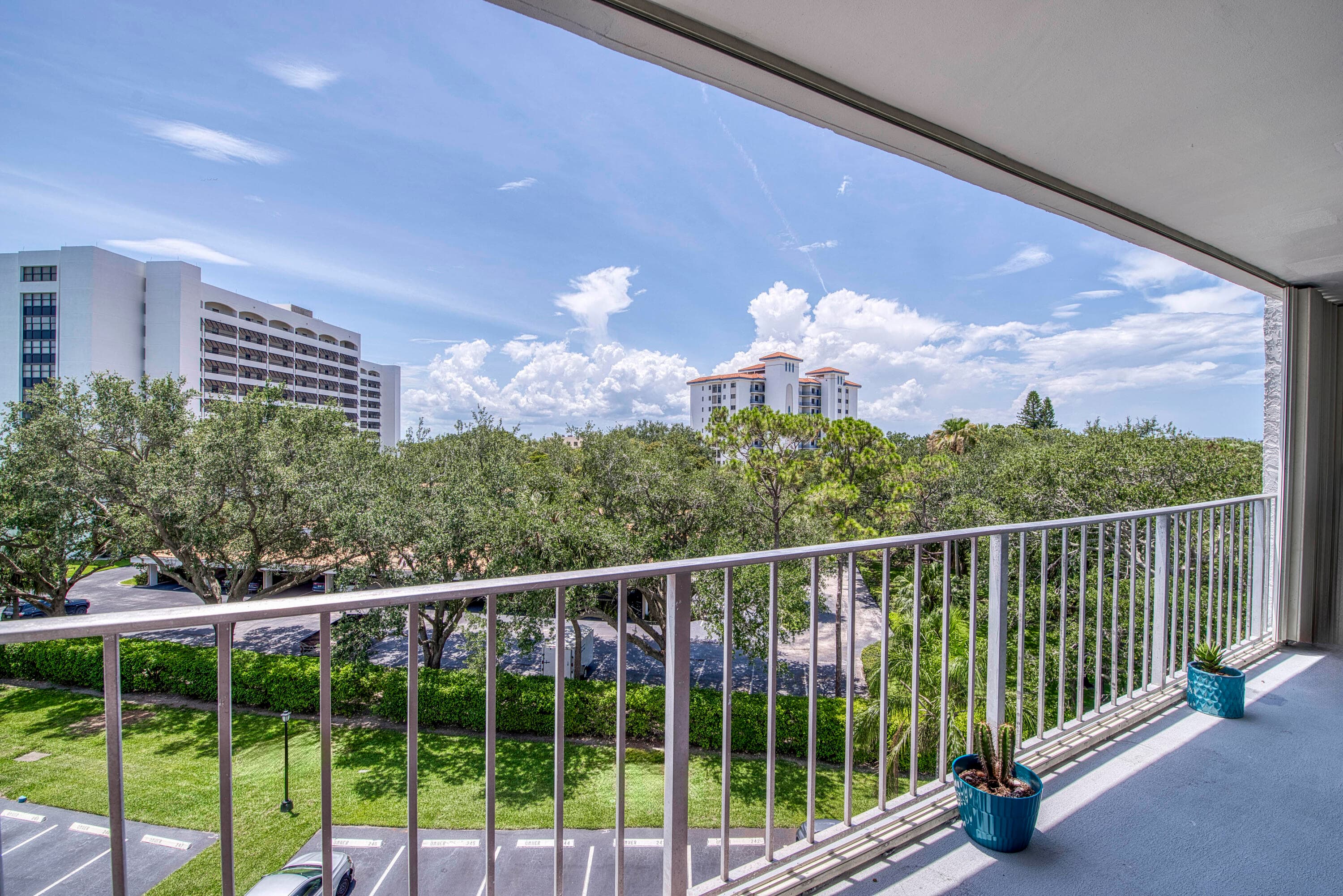 336 Golfview Road 518, North Palm Beach, FL 33408 4