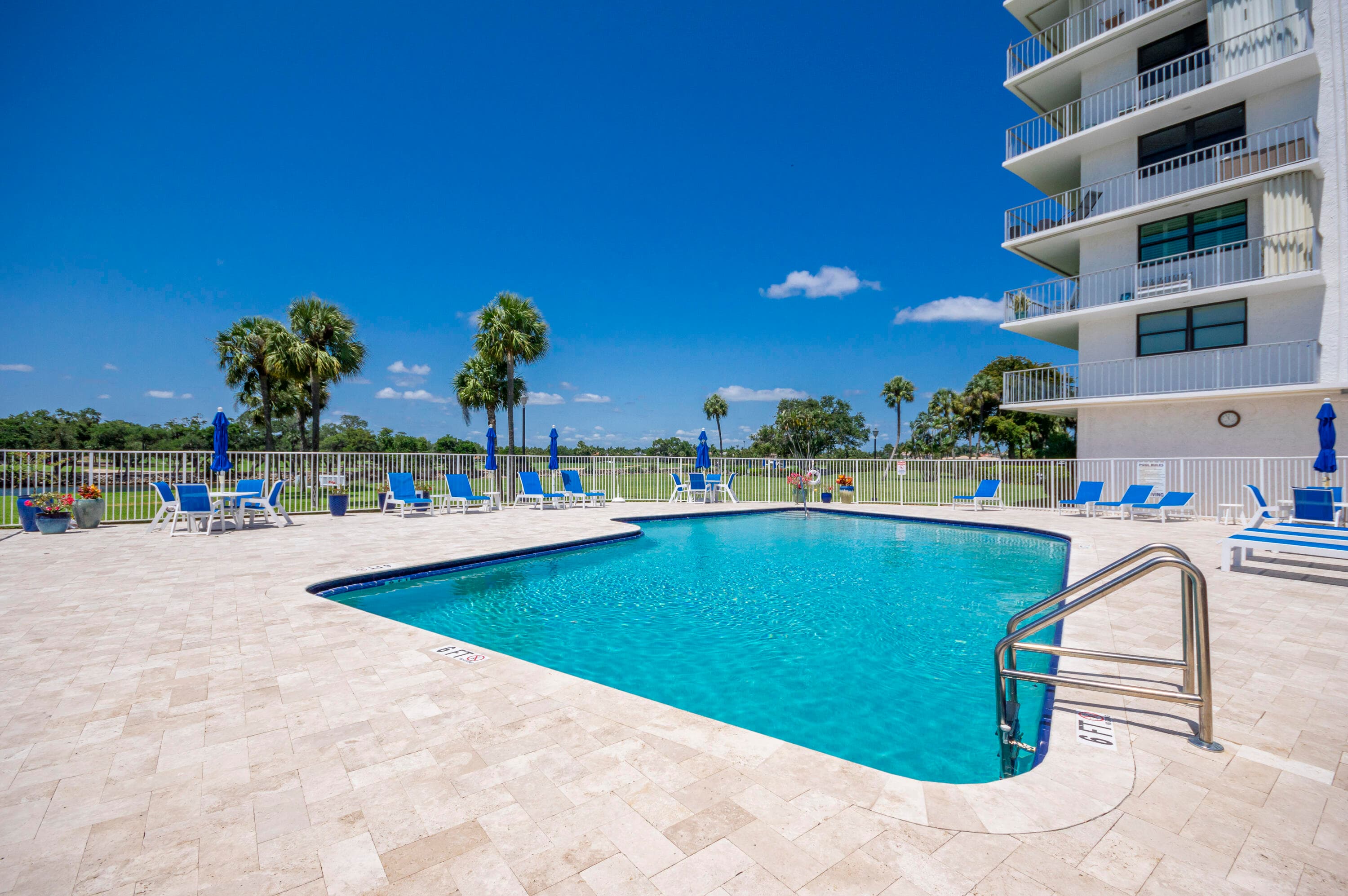 336 Golfview Road 518, North Palm Beach, FL 33408 27
