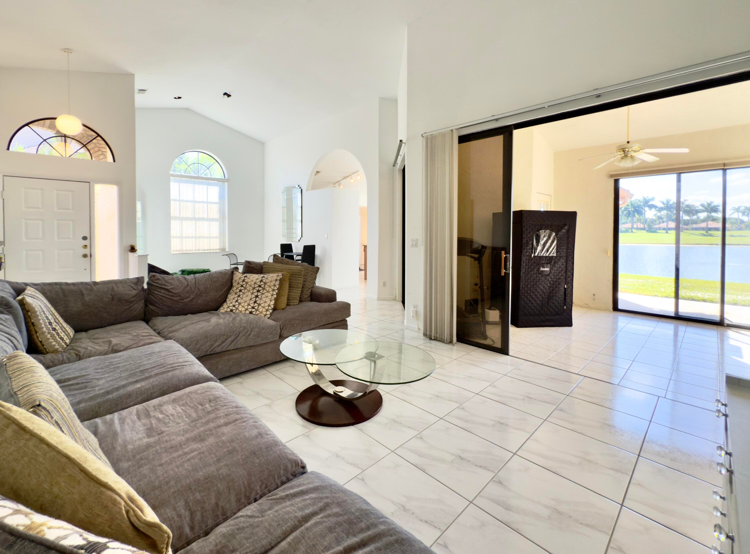 8491 Heather Place, Boynton Beach, FL 33472 7