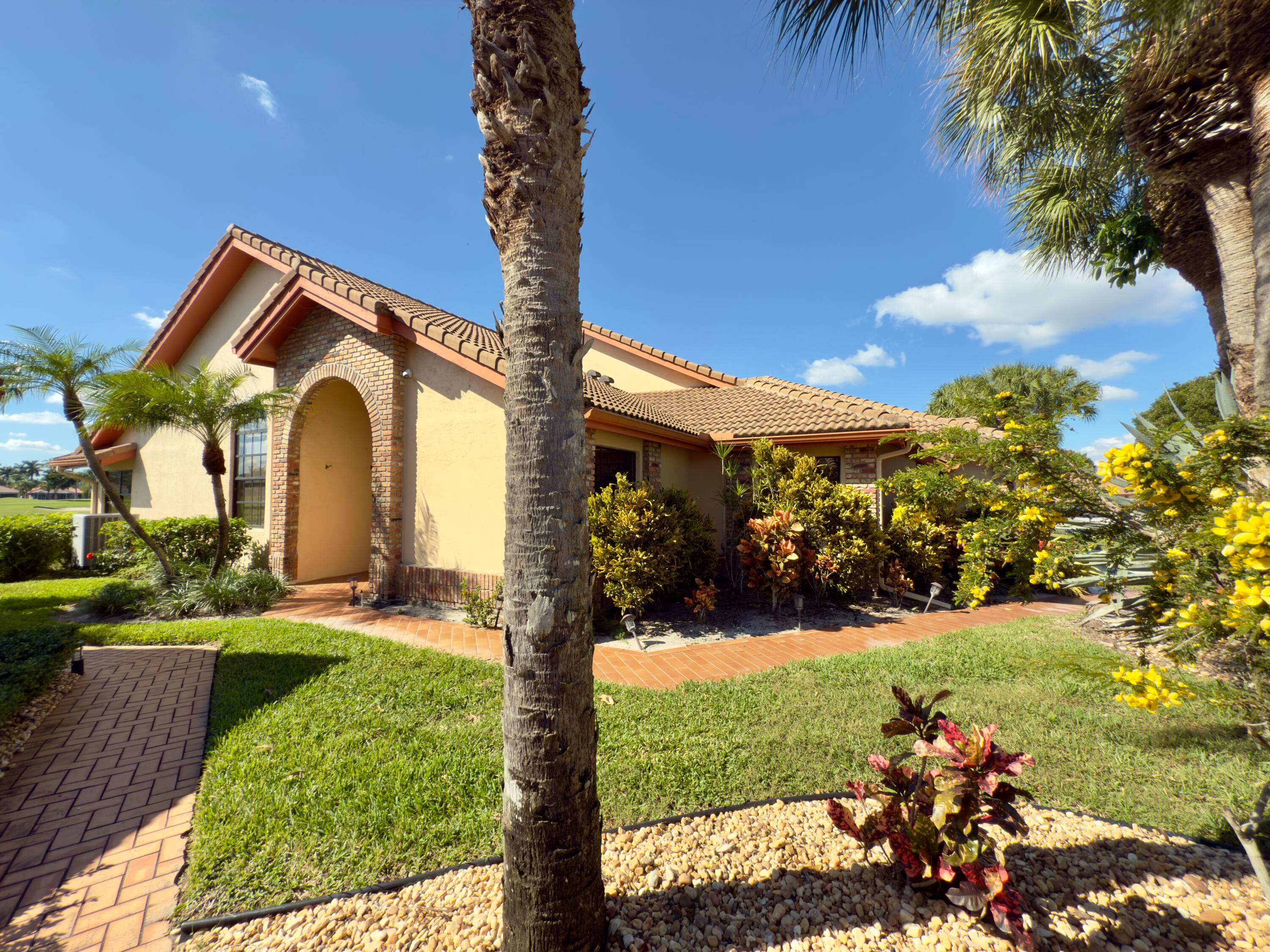 8491 Heather Place, Boynton Beach, FL 33472 3