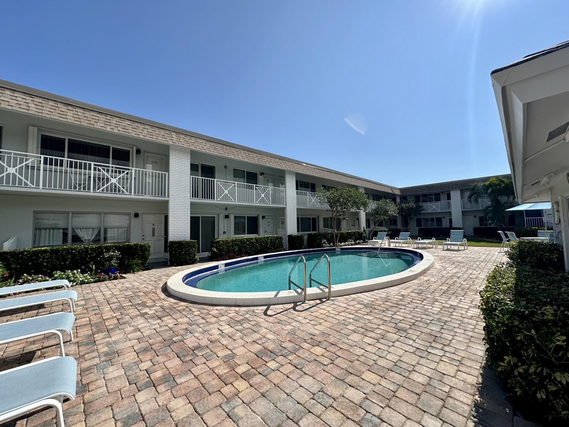 1001 NE 8th Avenue 102, Delray Beach, FL 33483 18