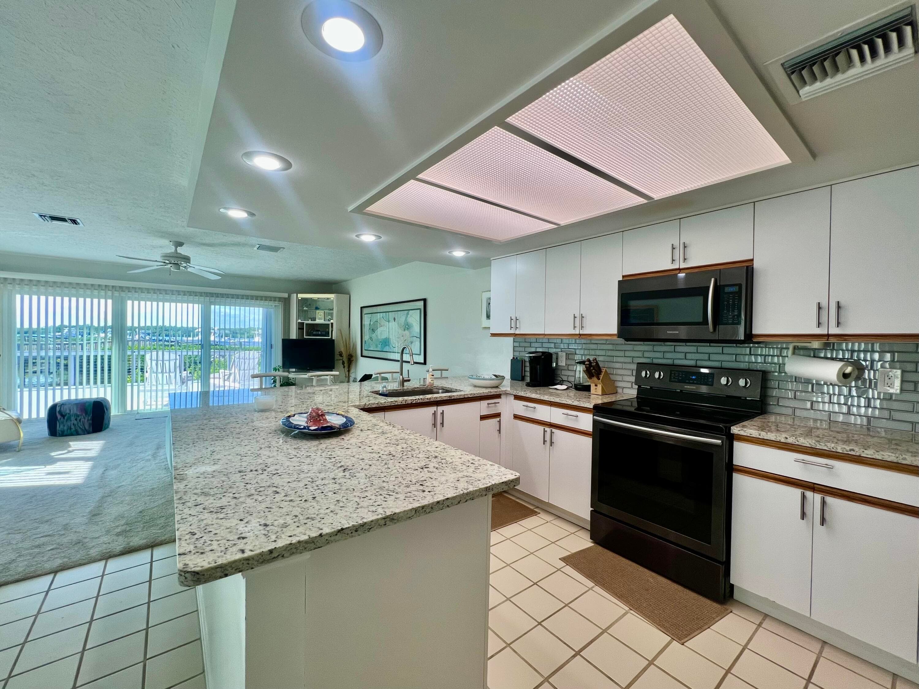 2486 Harbour Cove Drive, Hutchinson Island, FL 34949 3