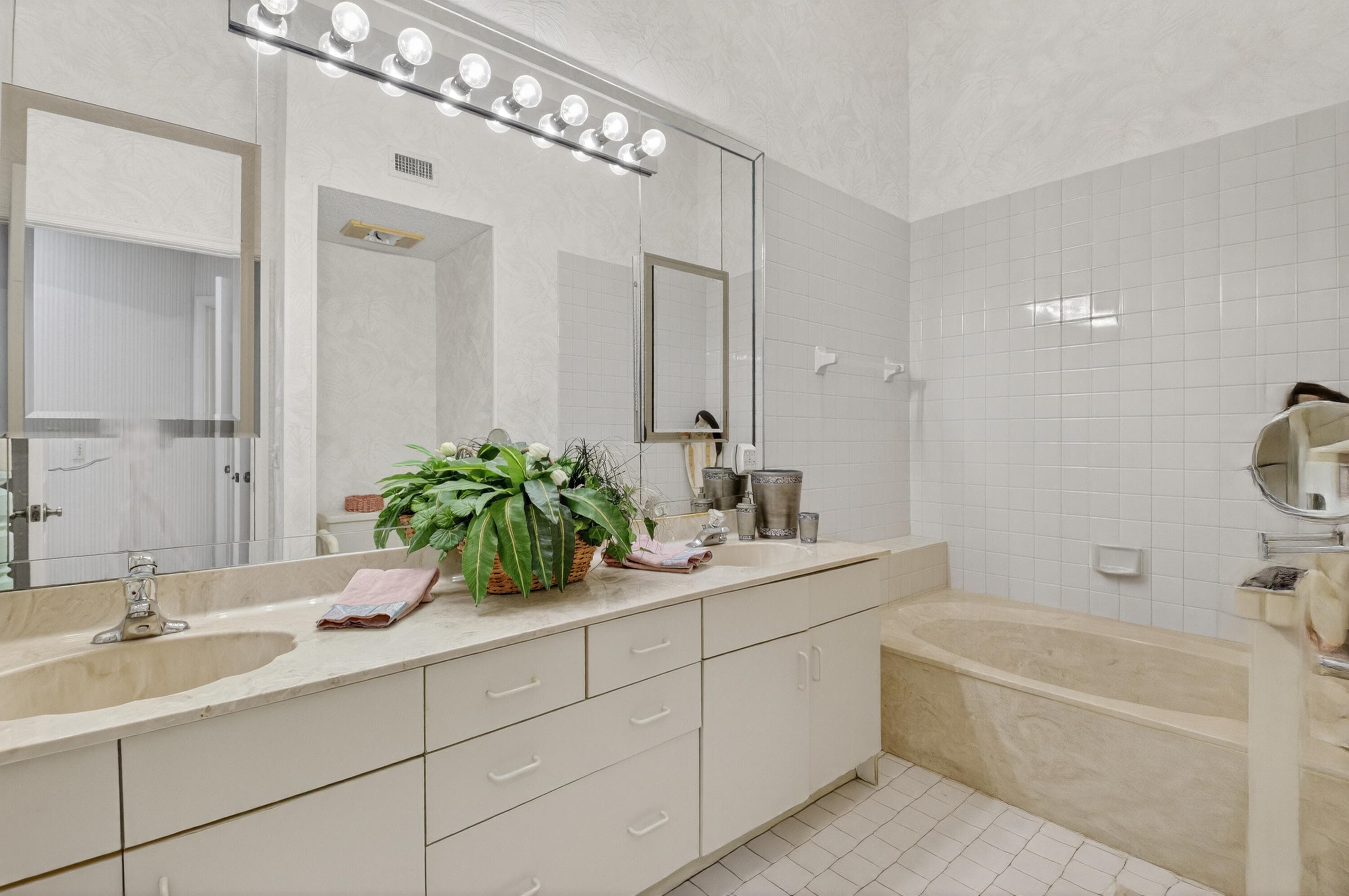 7972 Lexington Club Boulevard A, Delray Beach, FL 33446 21