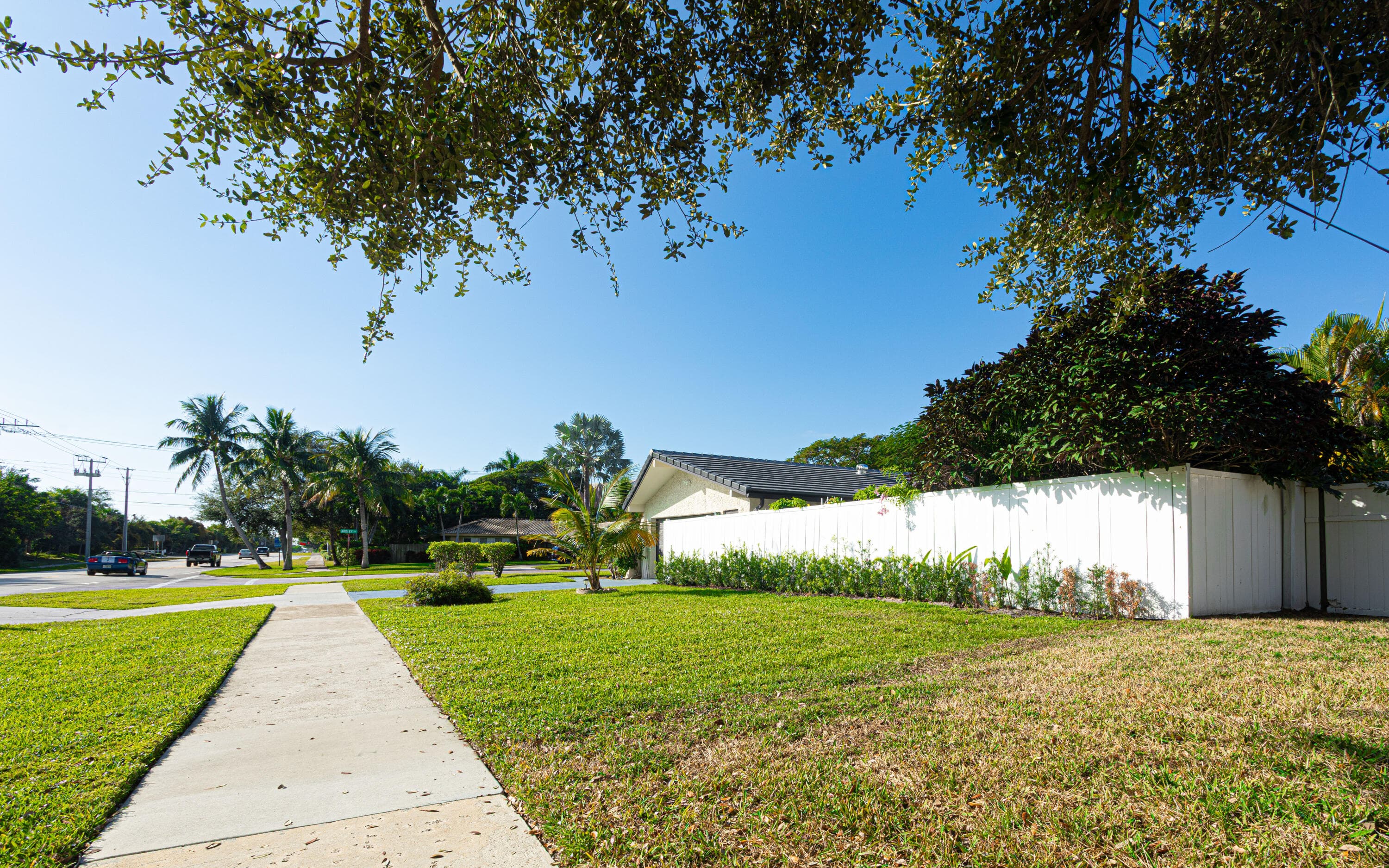 2013 Ardley Road, North Palm Beach, FL 33408 7
