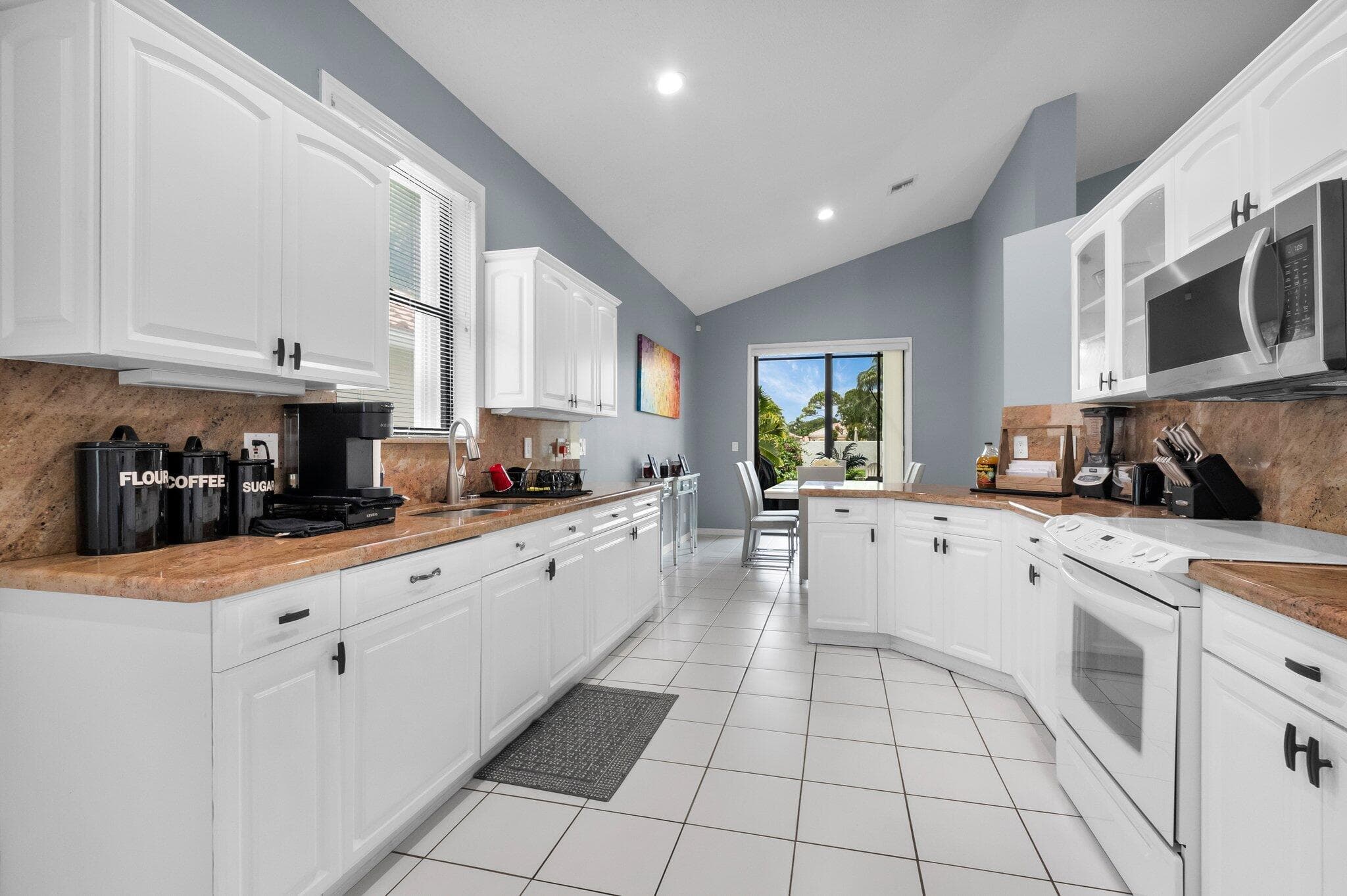 10393 Lexington Circle S, Boynton Beach, FL 33436 23
