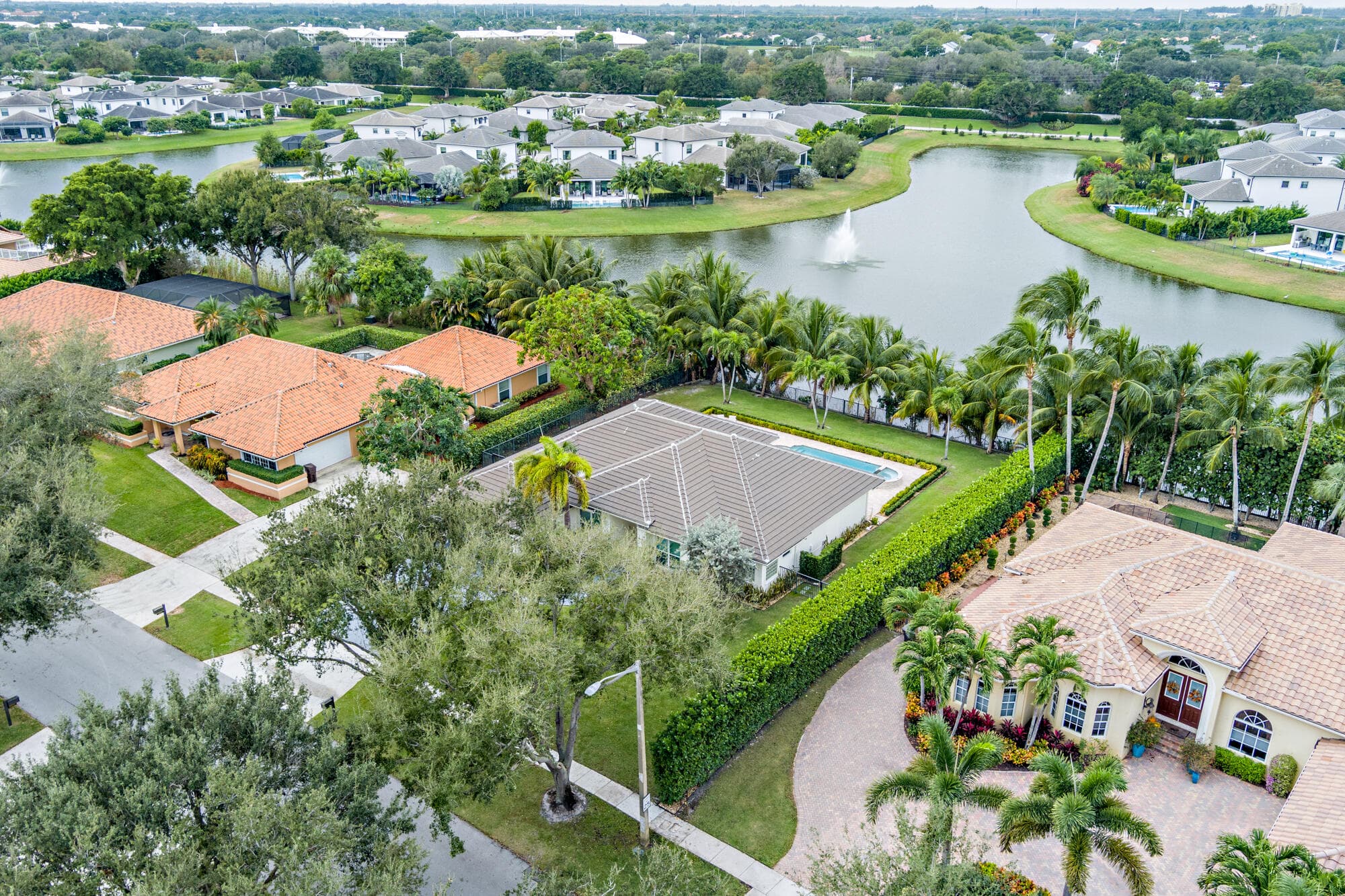 3317 Embassy Drive, West Palm Beach, FL 33401 39