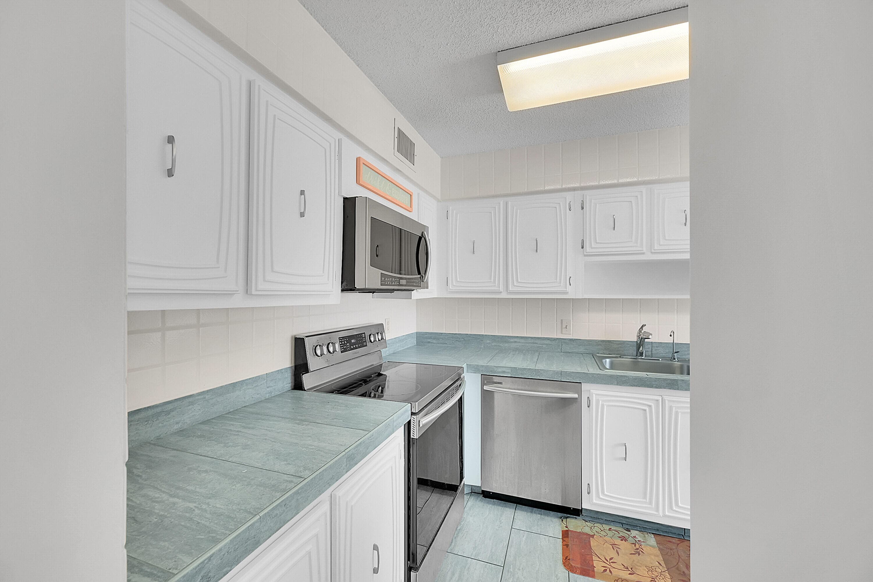 13791 Flora Place A, Delray Beach, FL 33484 9