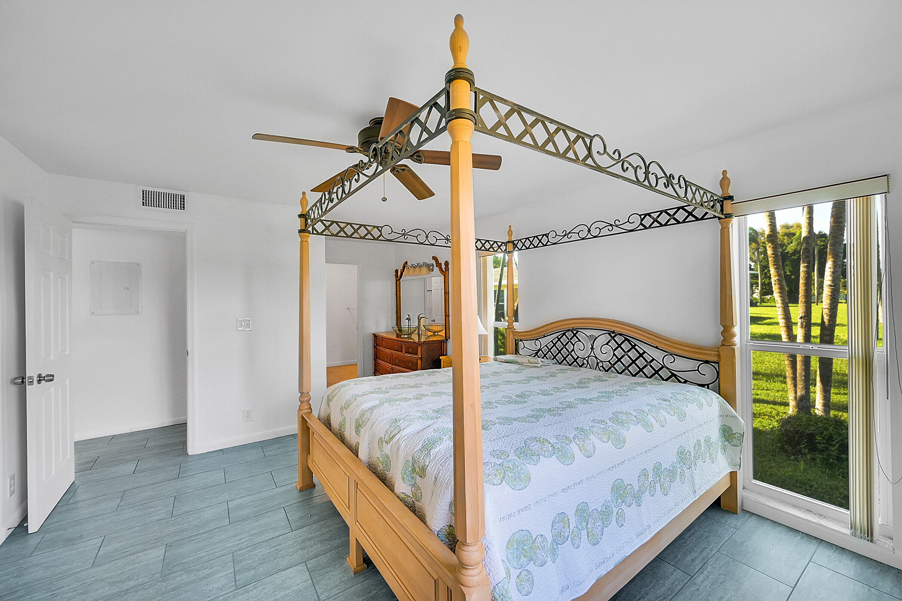 13791 Flora Place A, Delray Beach, FL 33484 19