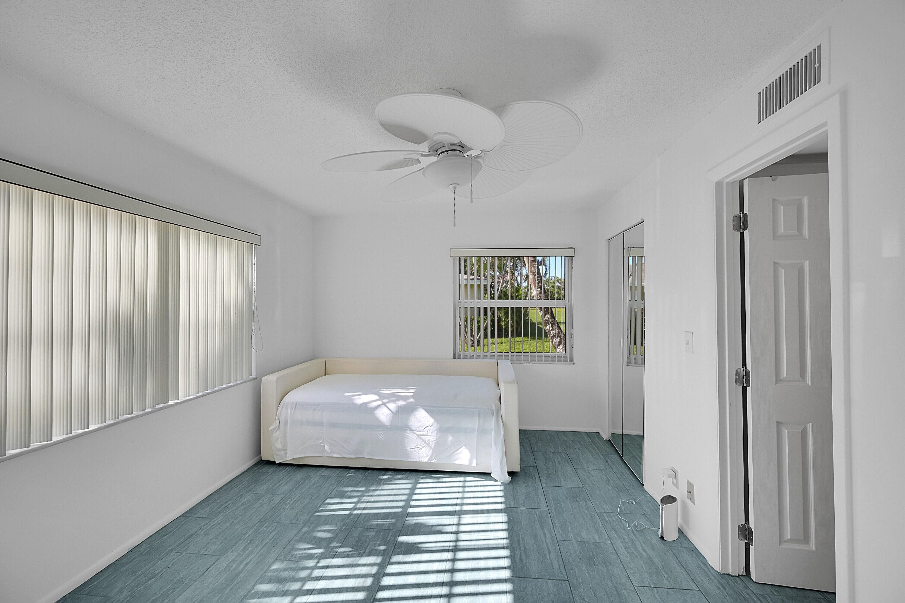 13791 Flora Place A, Delray Beach, FL 33484 24