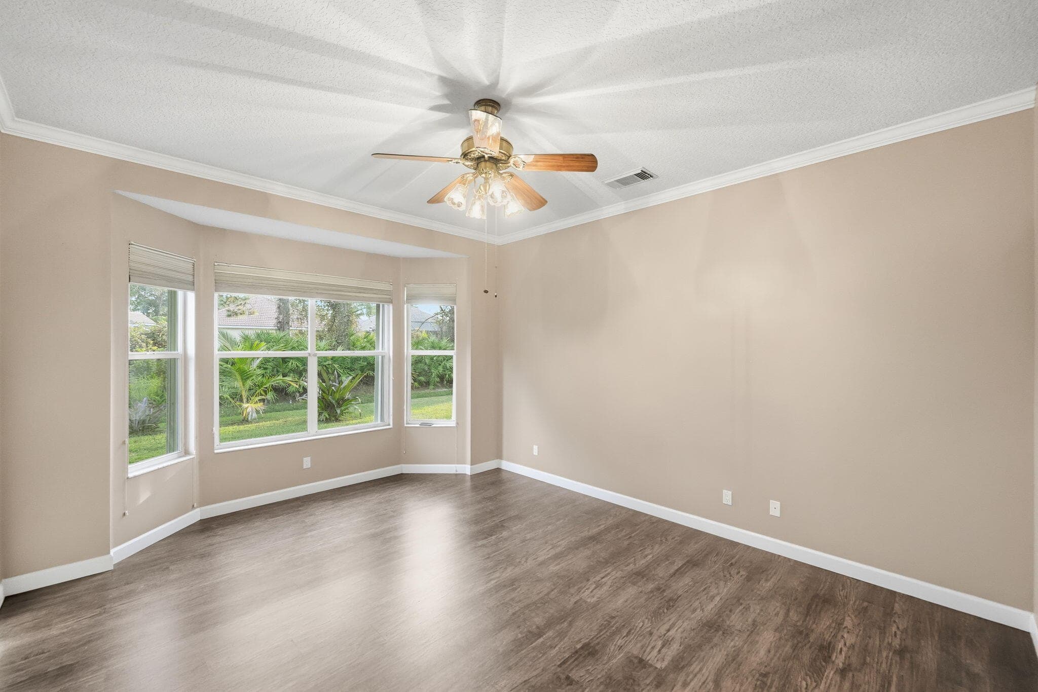 665 SW Lake Charles Circle, FL 34986 27