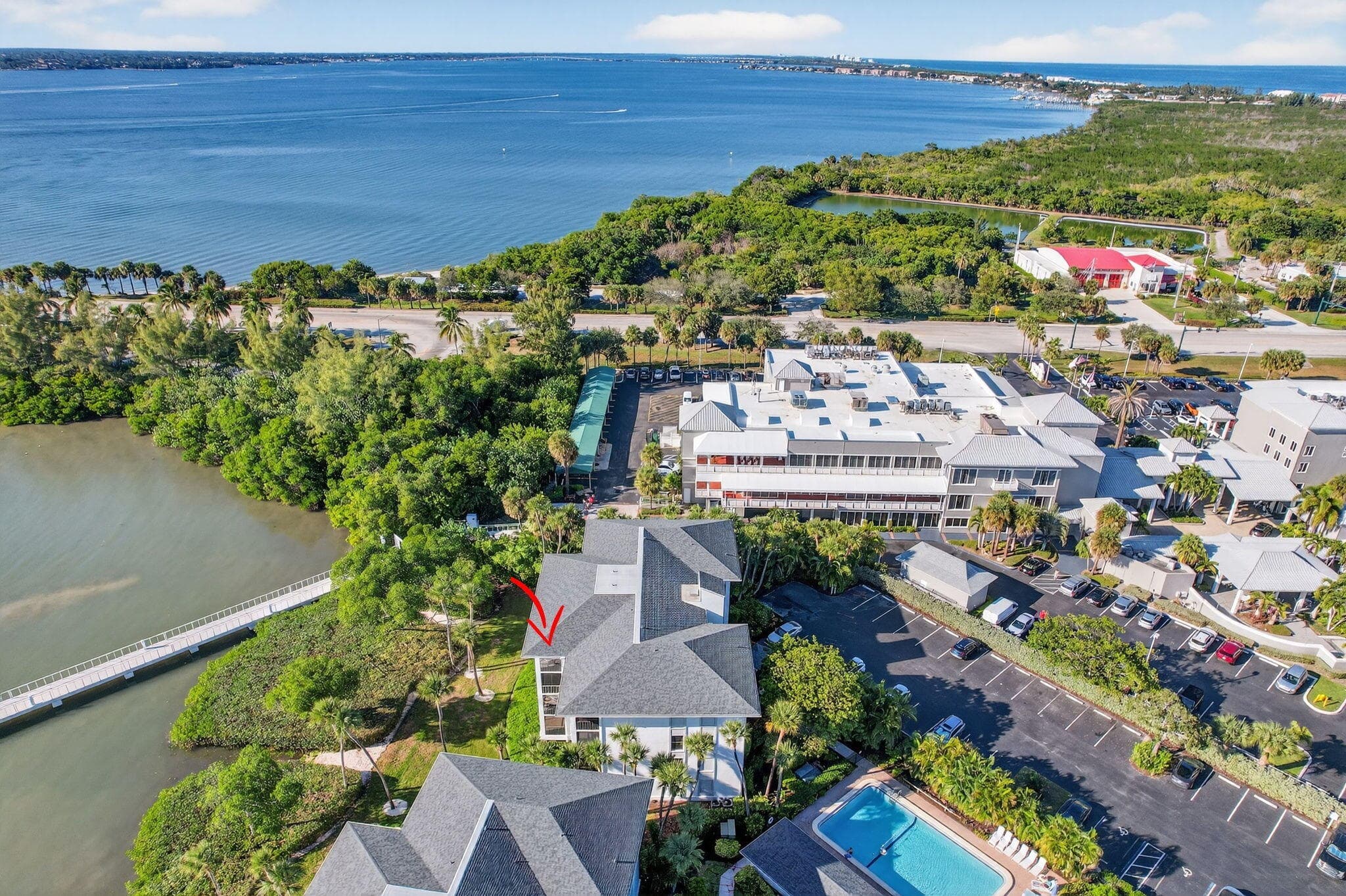 390 NE Edgewater Drive 403, Stuart, FL 34996 32