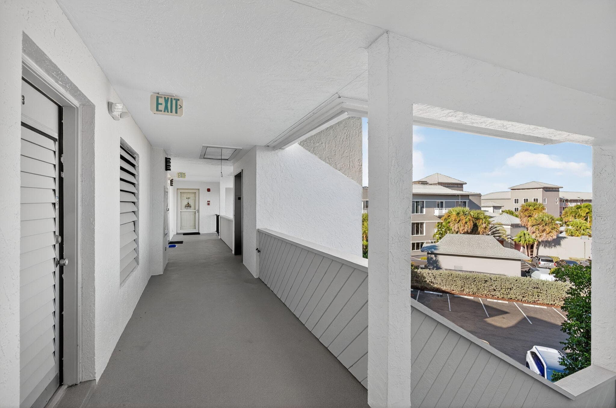 390 NE Edgewater Drive 403, Stuart, FL 34996 46