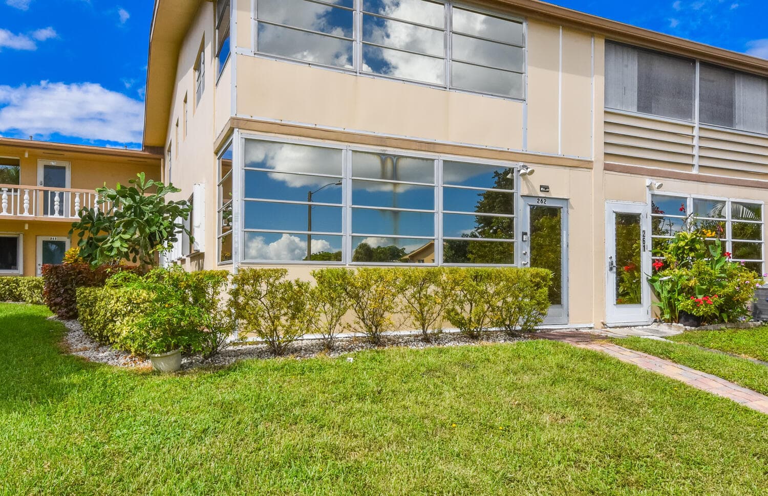 262 Bedford K, West Palm Beach, FL 33417 4