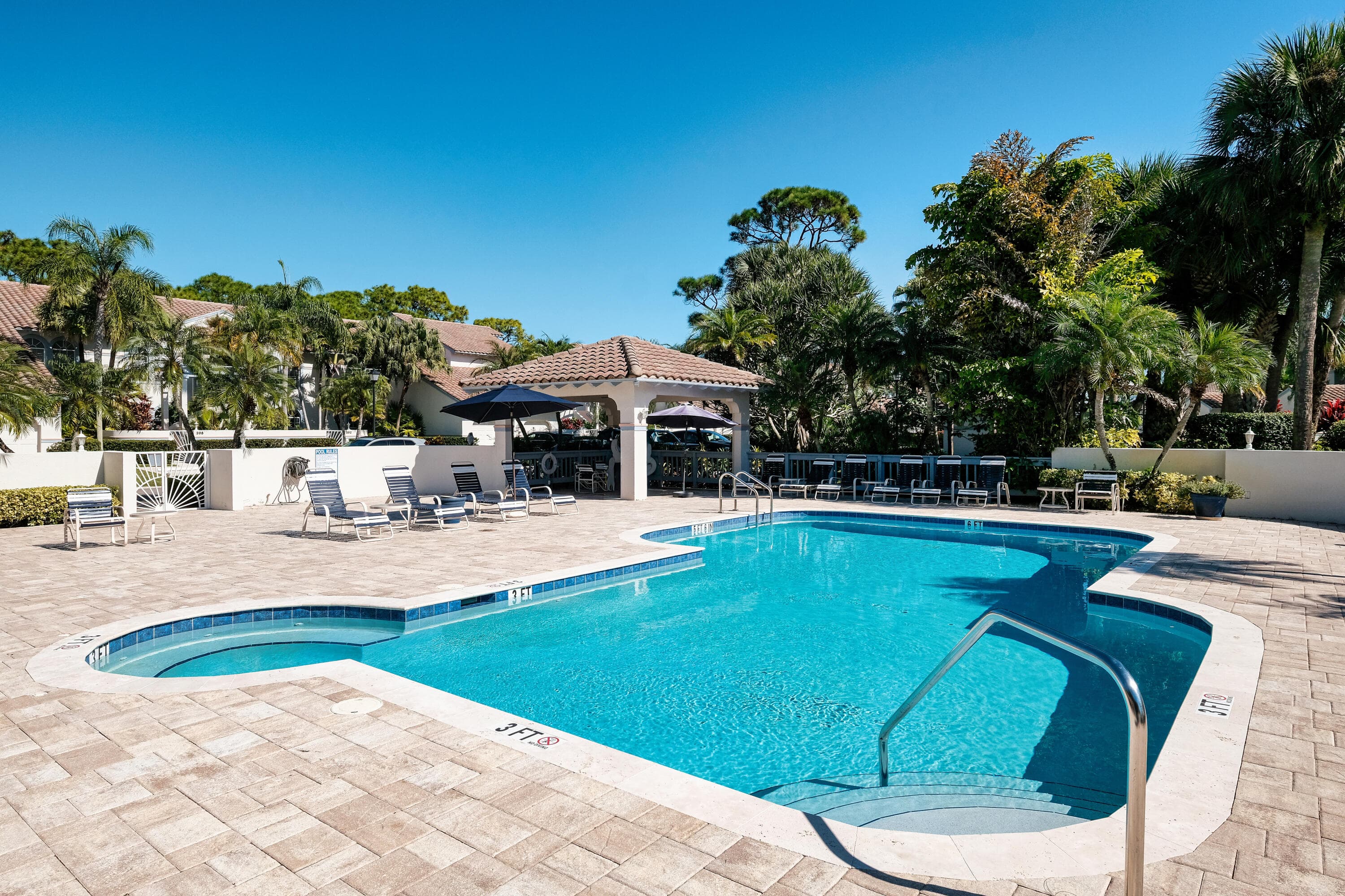 305 Ryder Cup Circle, Palm Beach Gardens, FL 33418 18