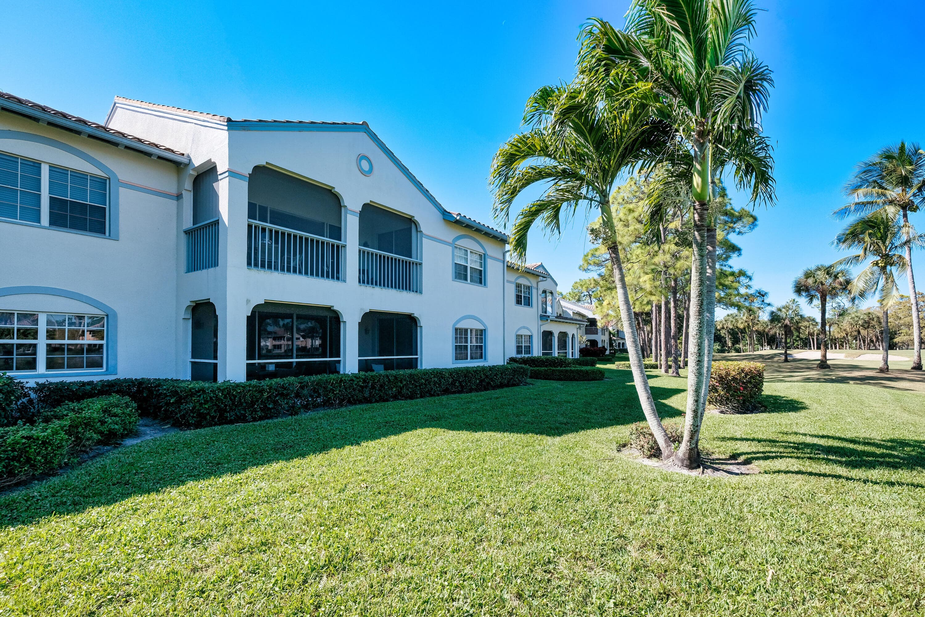 305 Ryder Cup Circle, Palm Beach Gardens, FL 33418 17