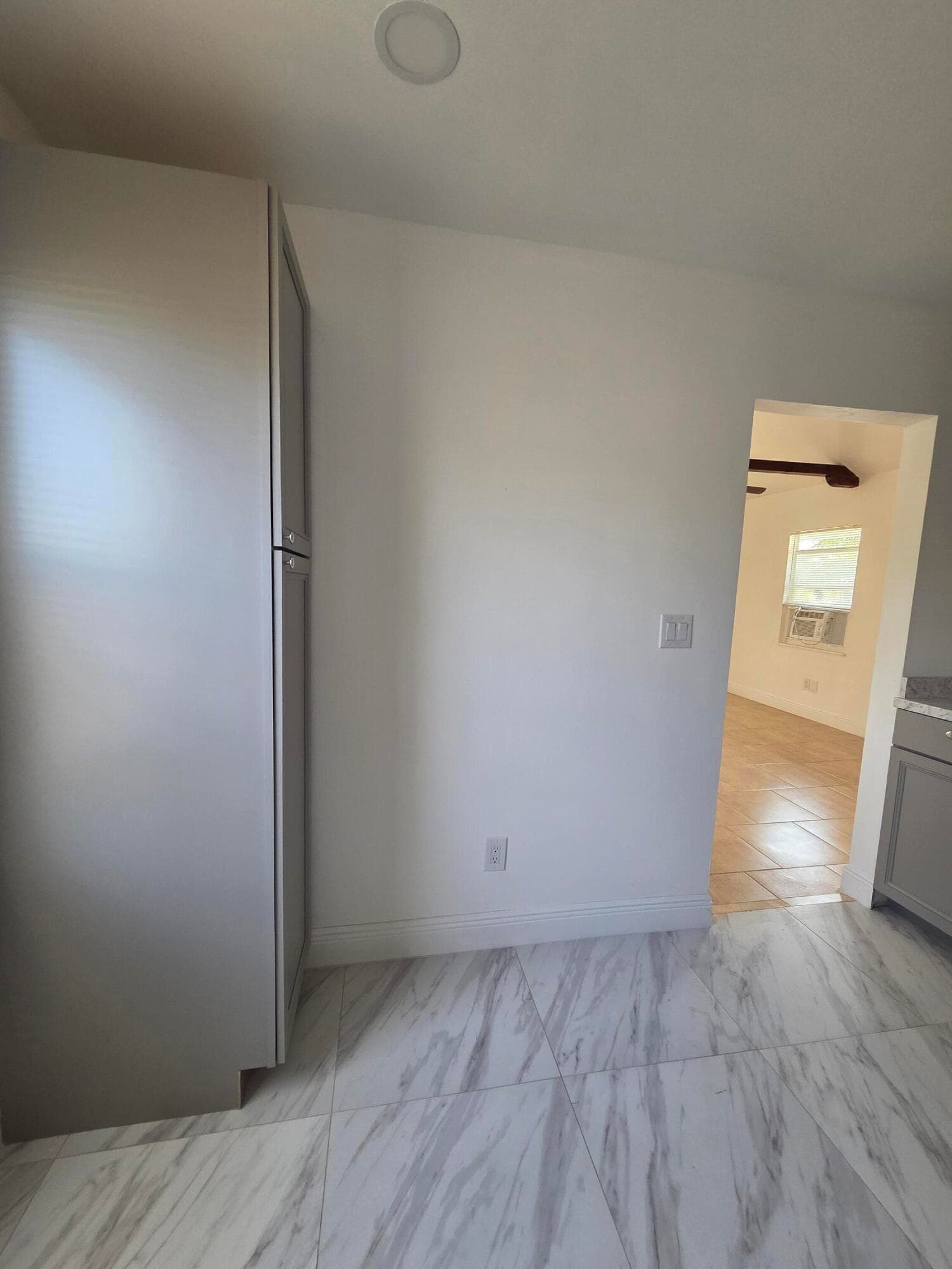 908 W 5th Street, Riviera Beach, FL 33404 34