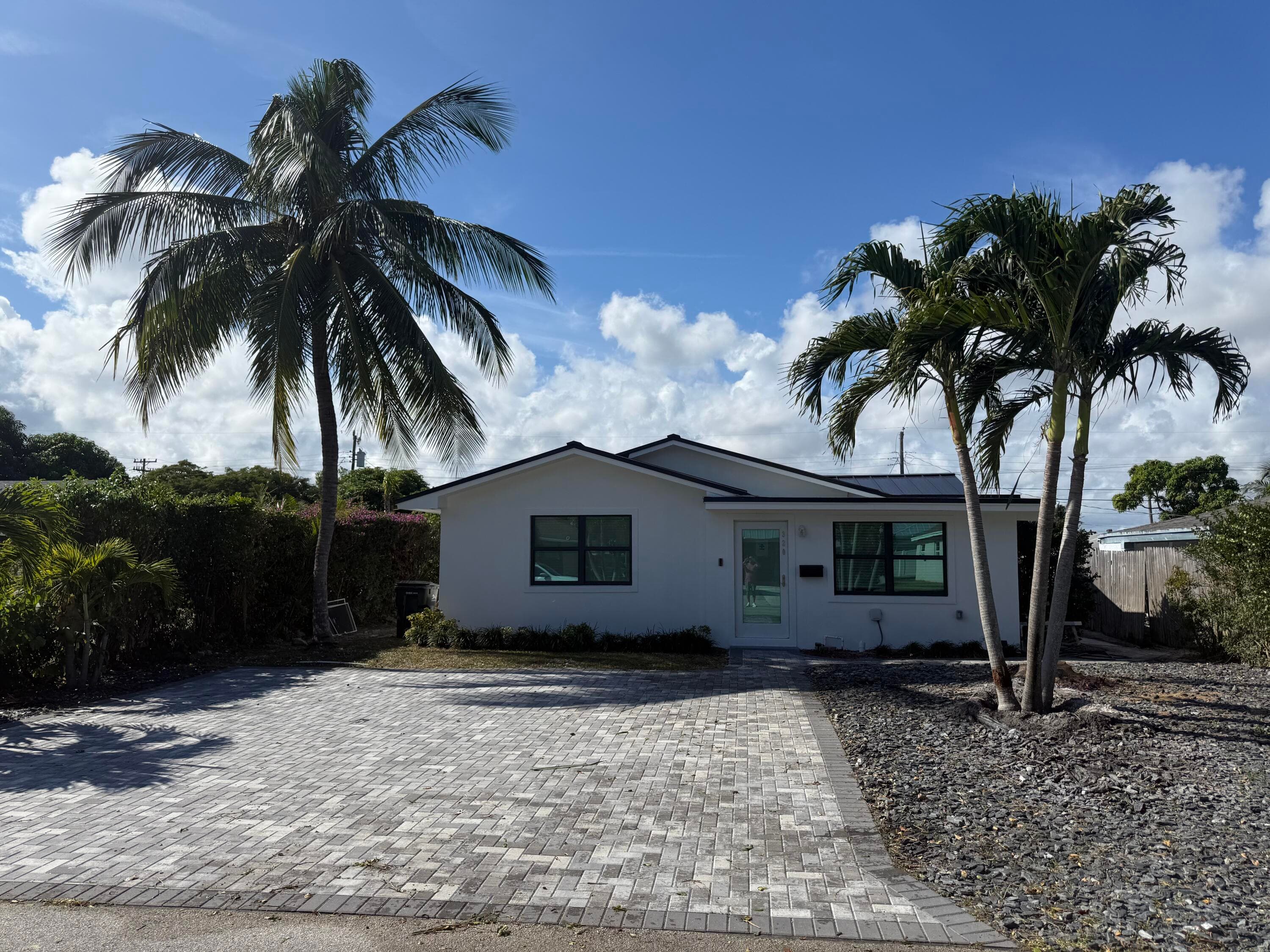 320 NW 3rd Avenue, Delray Beach, FL 33444