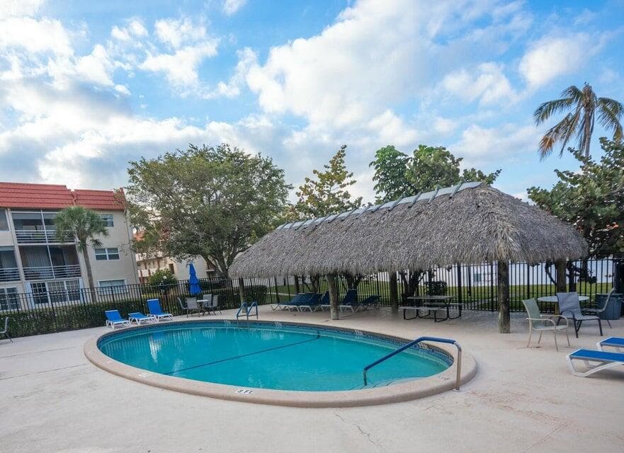 3091 E Sun Sunrise Lakes Drive E 207, Sunrise, FL 33322 31