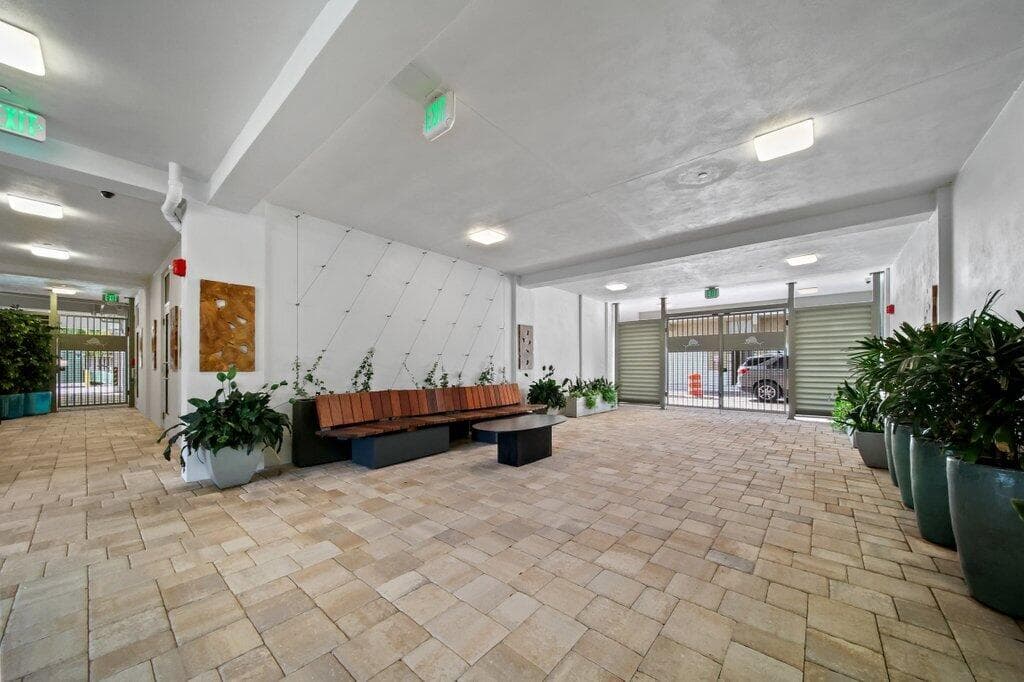 41 SW Seminole Street 205, Stuart, FL 34994 26