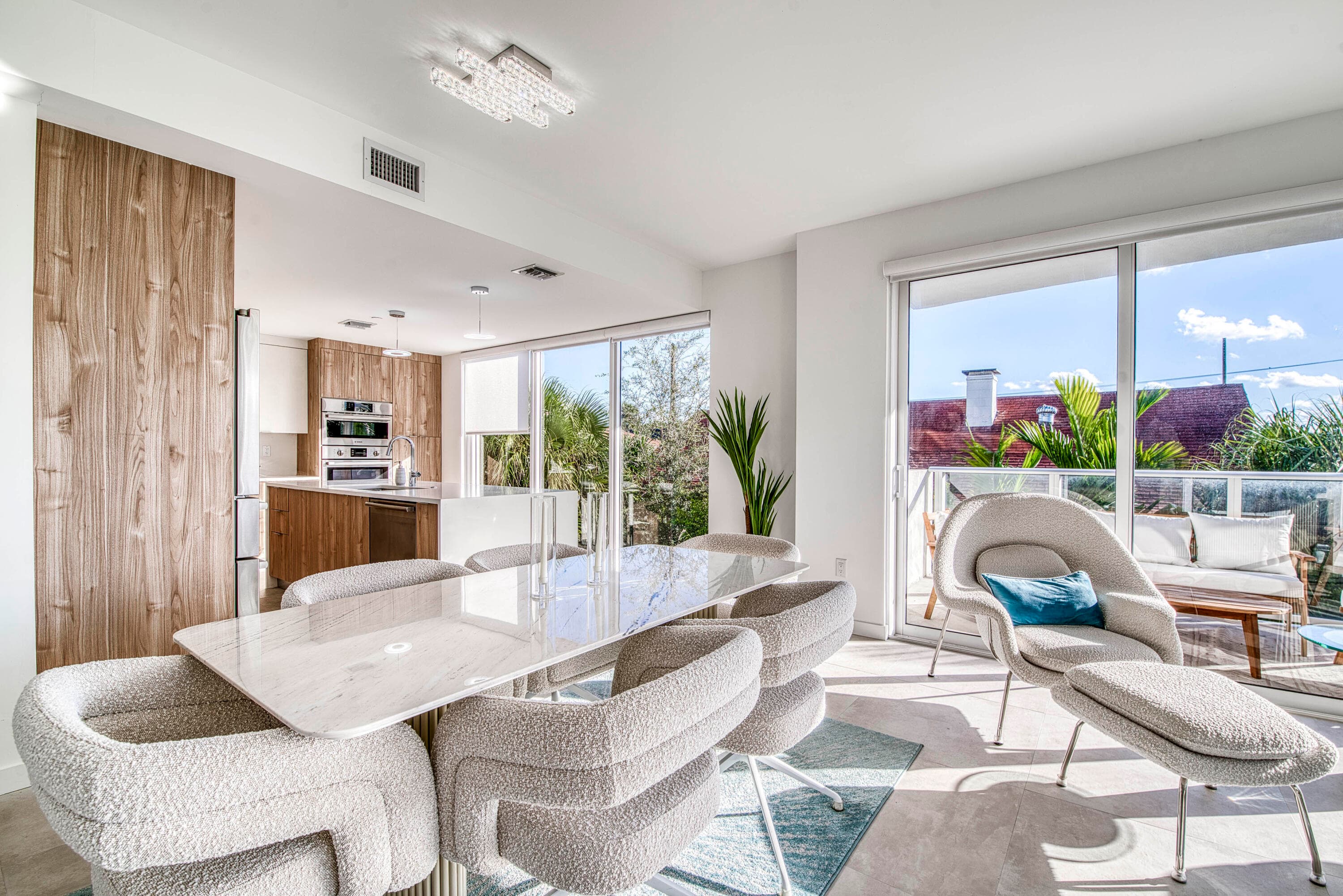 117 Lake Avenue 204, Lake Worth Beach, FL 33460 8