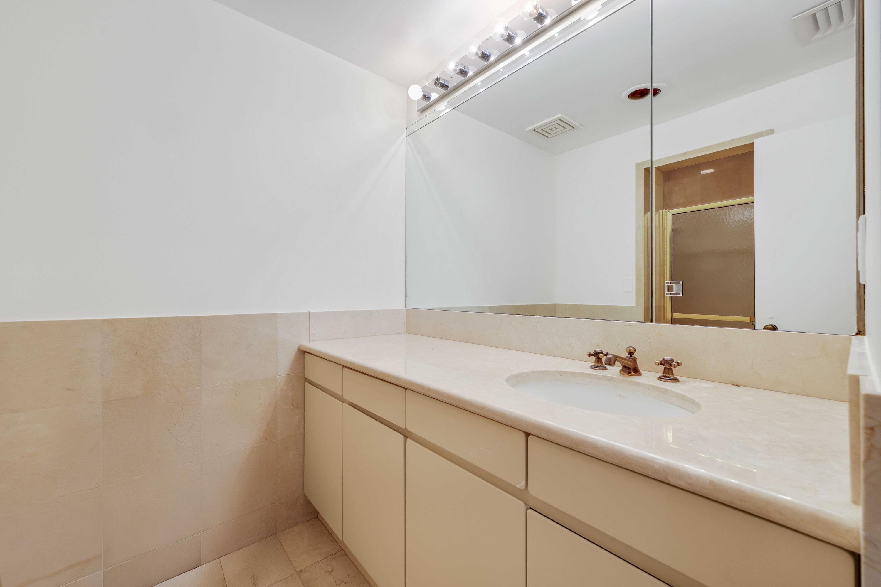 2 N Breakers Row S32, Palm Beach, FL 33480 45