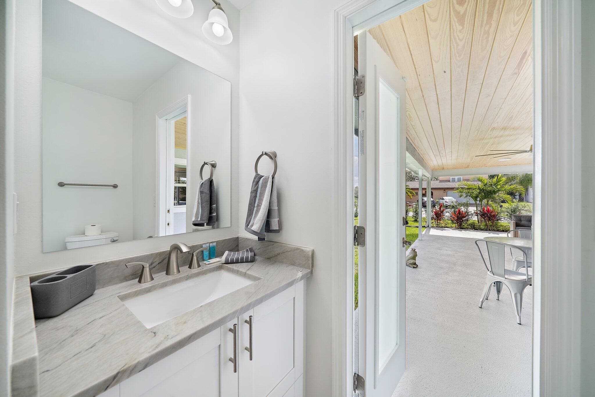 1342 Essex Drive, Wellington, FL 33414 39