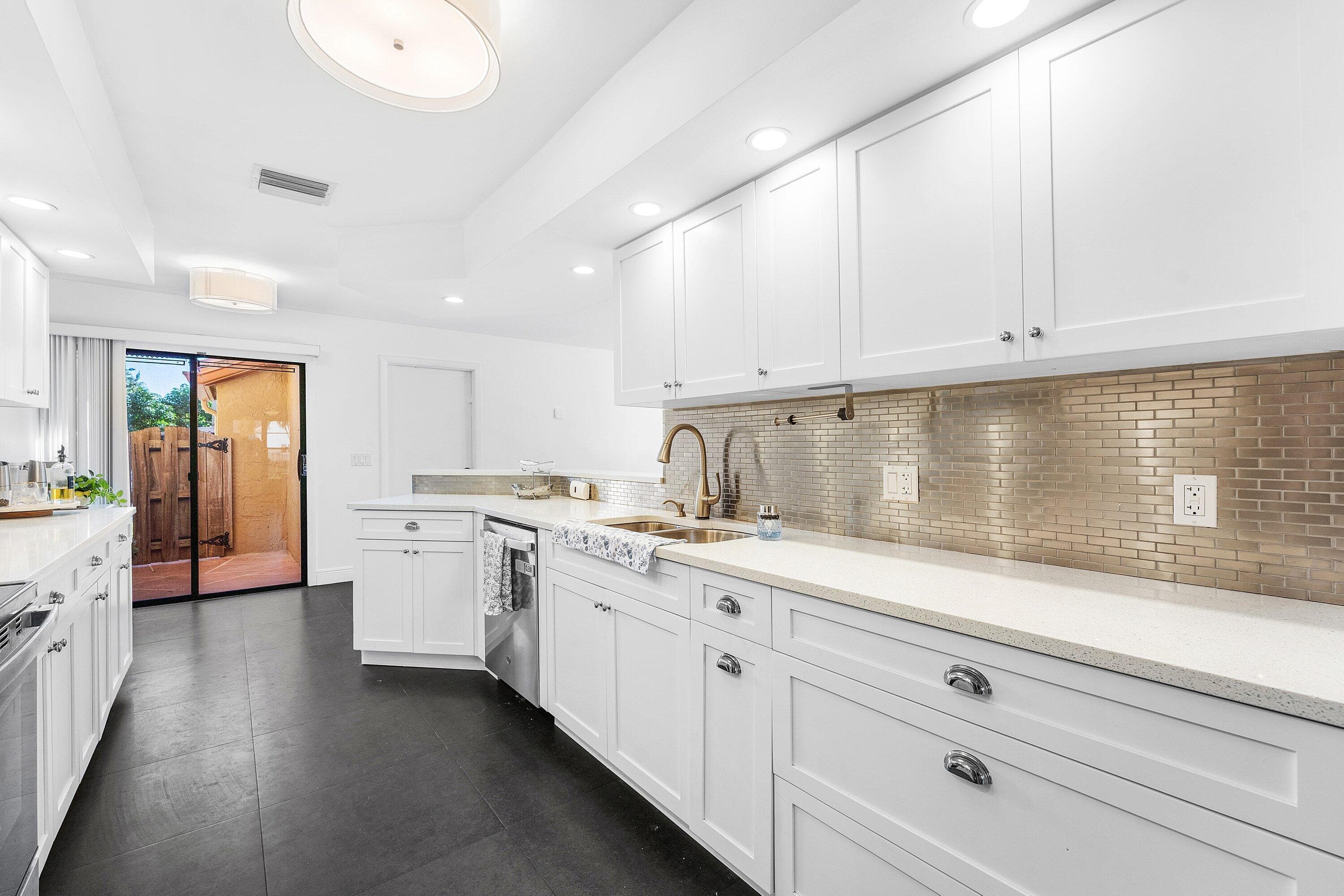 19931 Villa Lante Place, Boca Raton, FL 33434 11