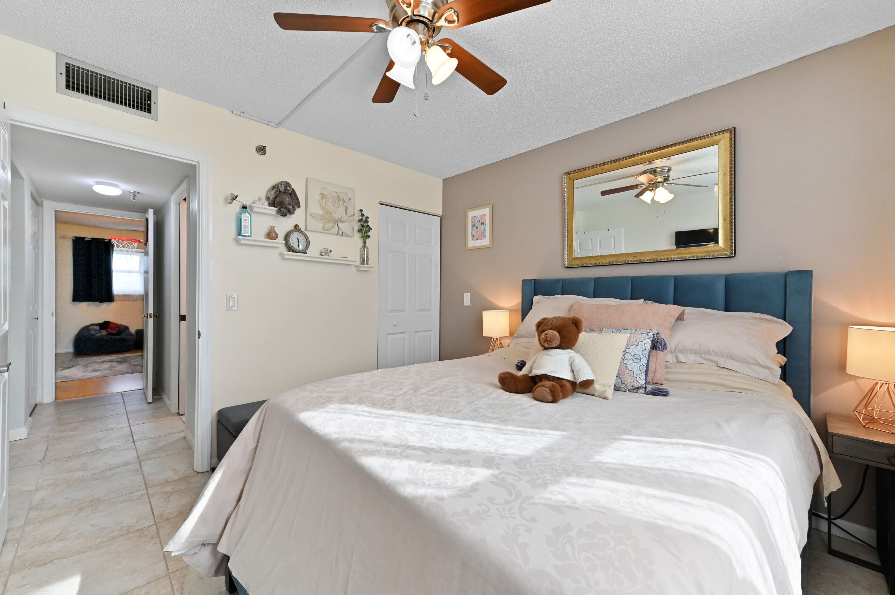 198 NW 67th Street 207, Boca Raton, FL 33487 25