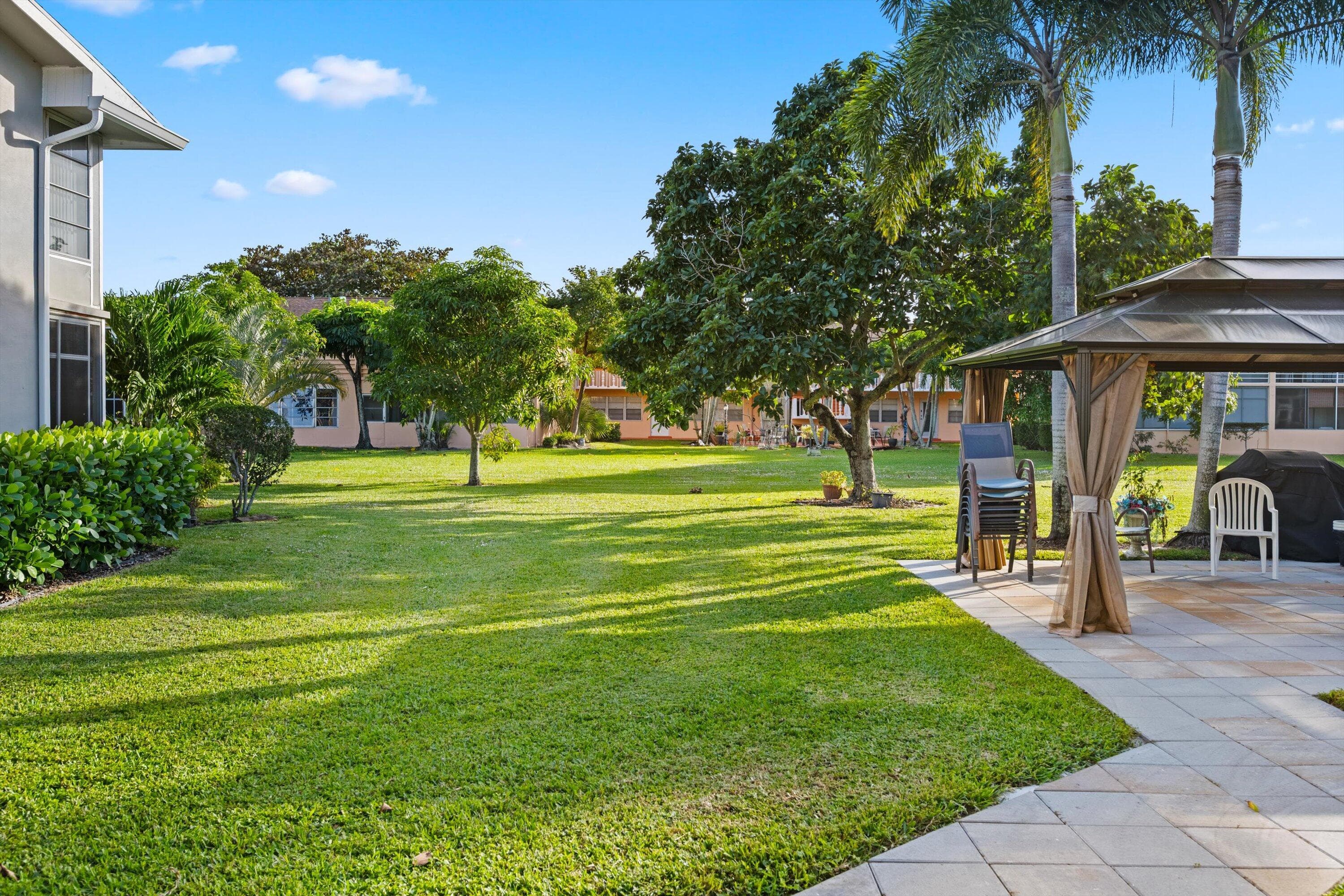 380 Sheffield P, West Palm Beach, FL 33417 3