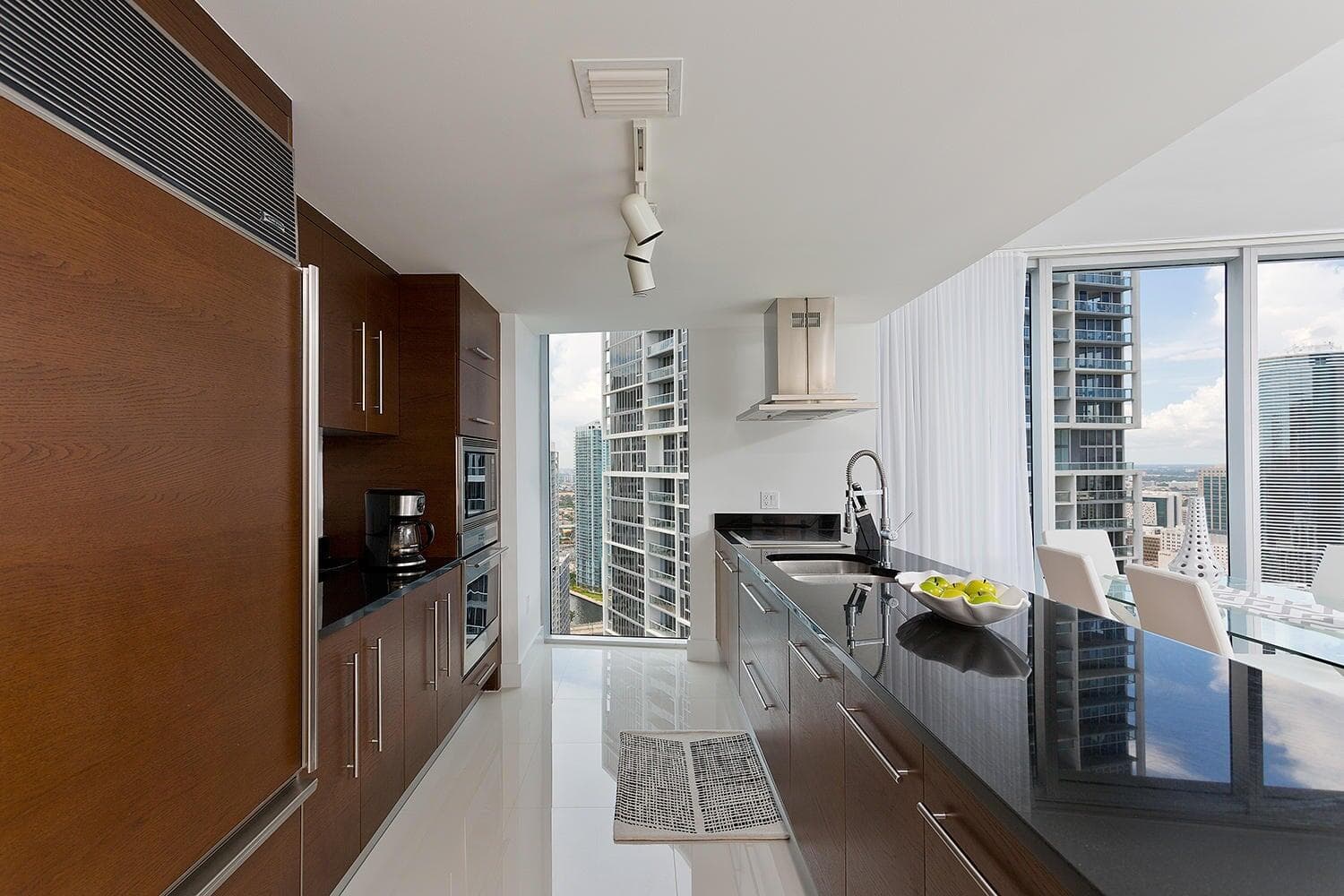 495 Brickell Avenue 4010, Miami, FL 33131 12